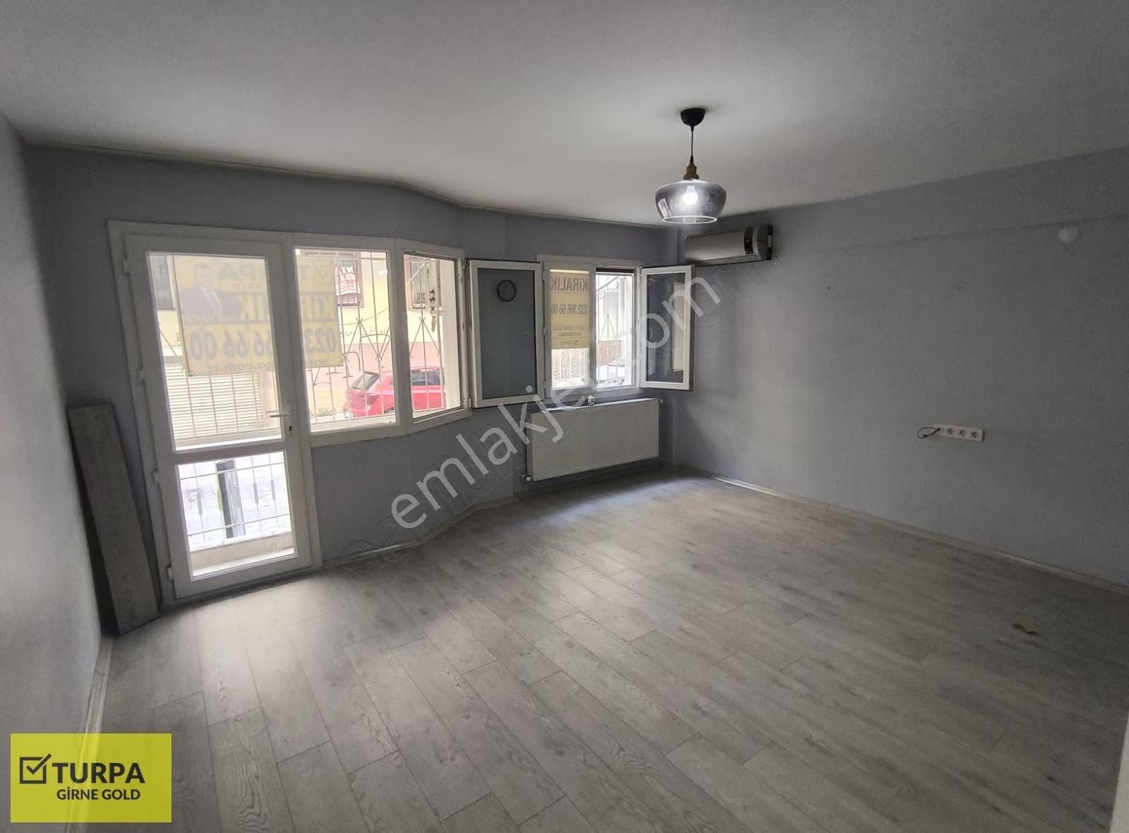 Alaybey Bahariye Mah. İzban'a Yakın 2+1 Kiralık Daire.