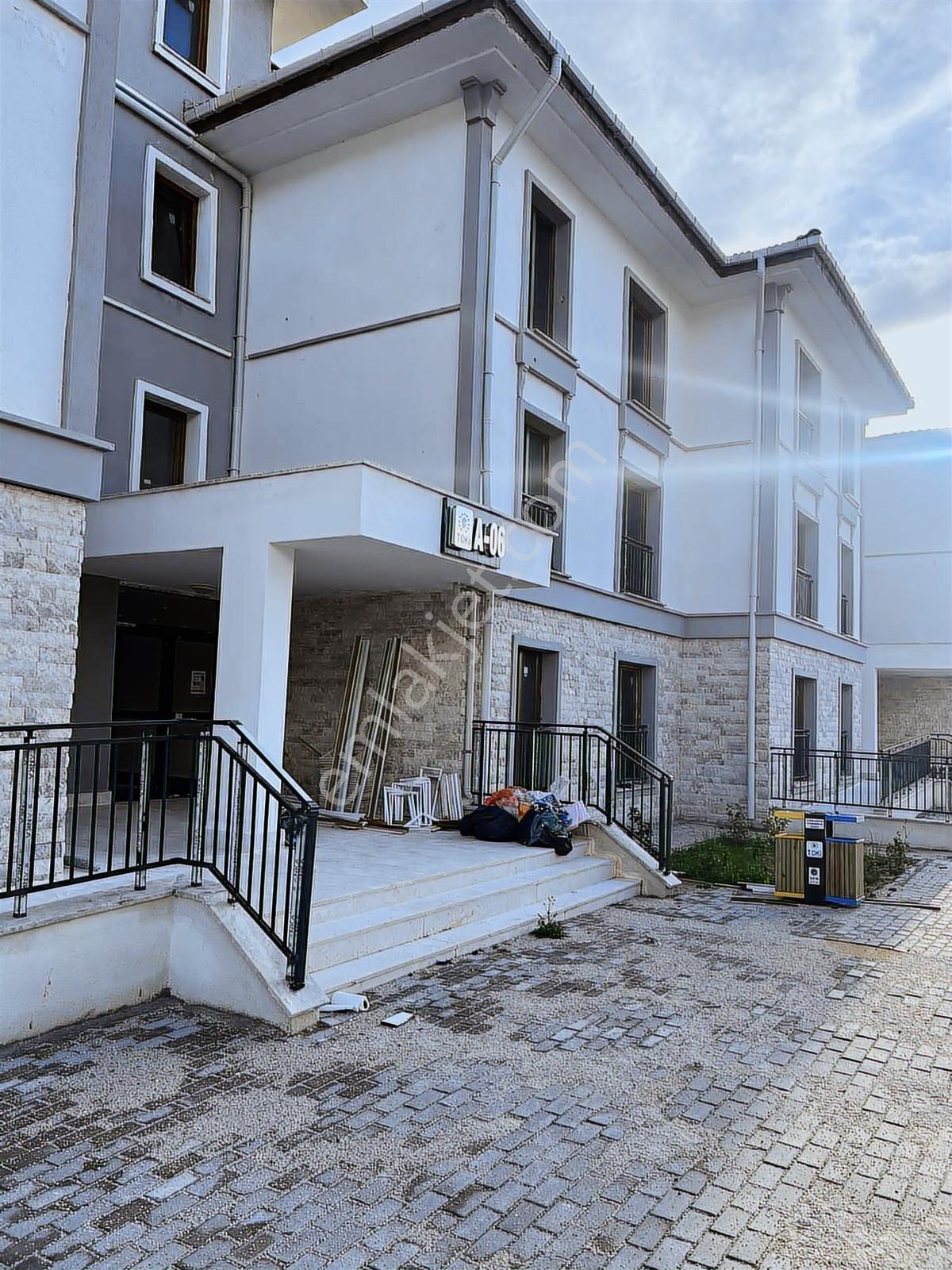Karaçulha Toki Evlerinde Kiralık Ara Kat Daire