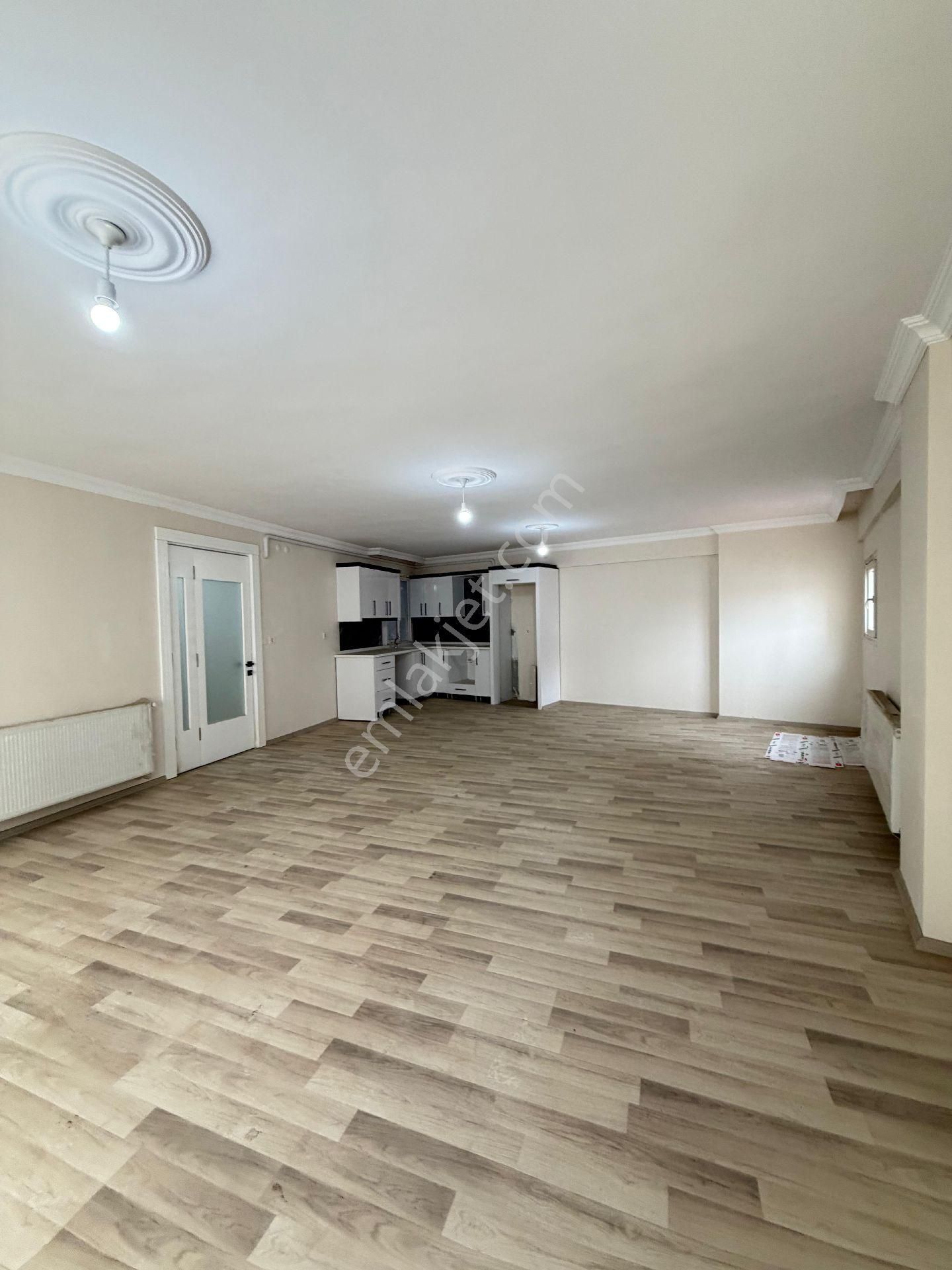 İzmir Tire Cumhuriyet Mah. Satılık 3+1 Daire