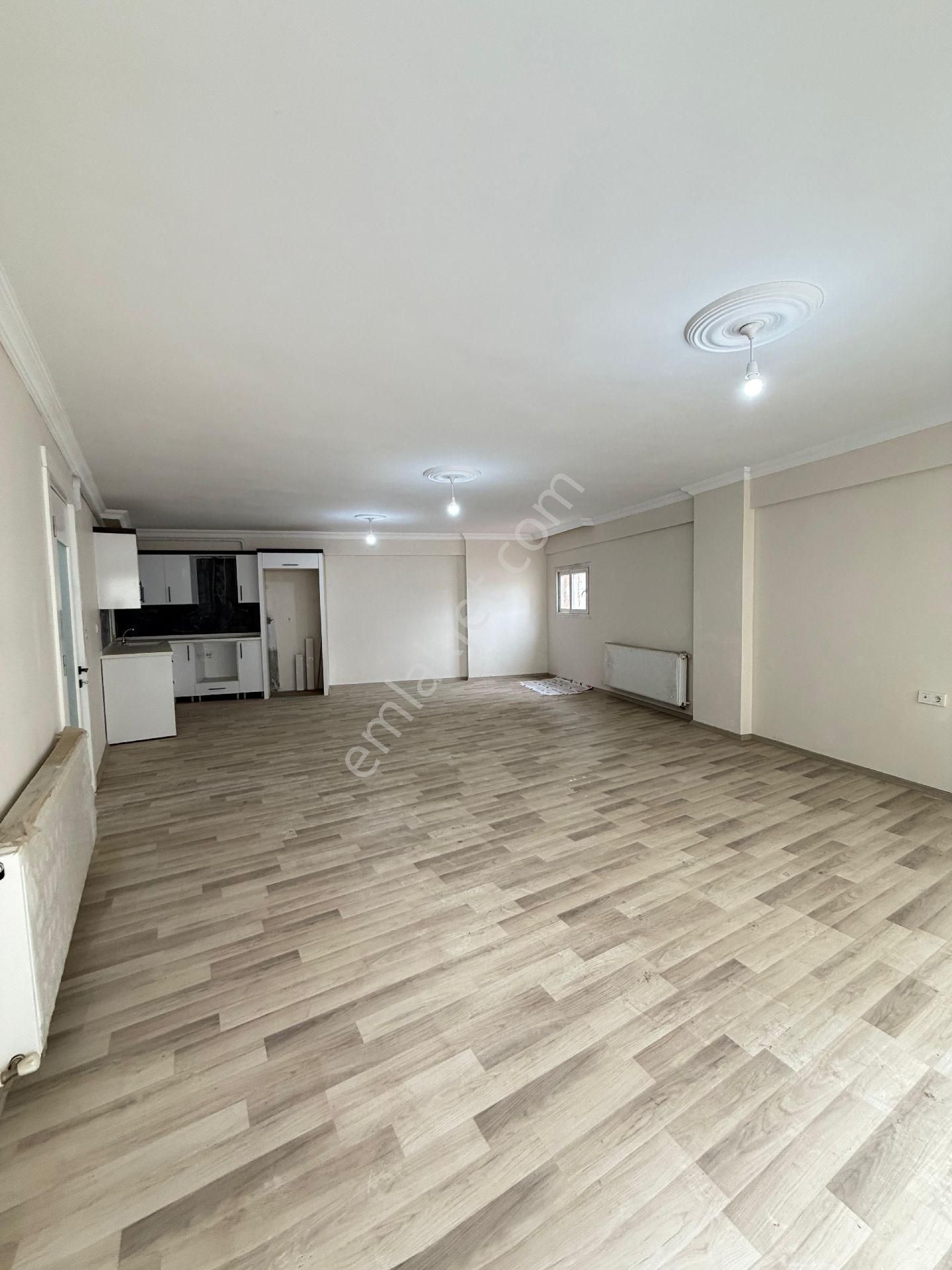 İzmir Tire Cumhuriyet Mah. Satılık 3+1 Daire - Görsel 4