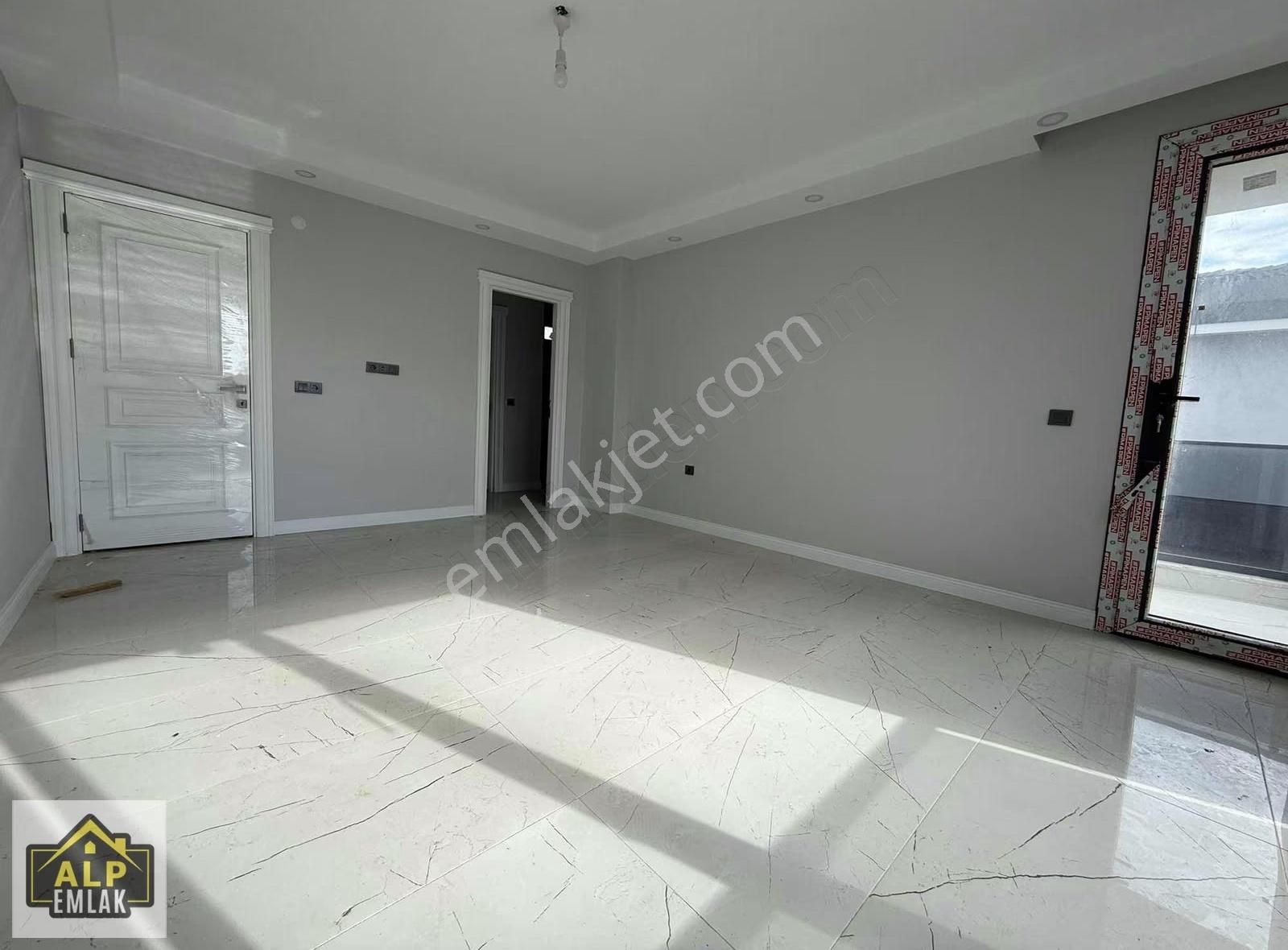 Selimpaşa 400 M2 Arsa İçinde 5+1 Havuzlu Müstakil Villa - Görsel 18