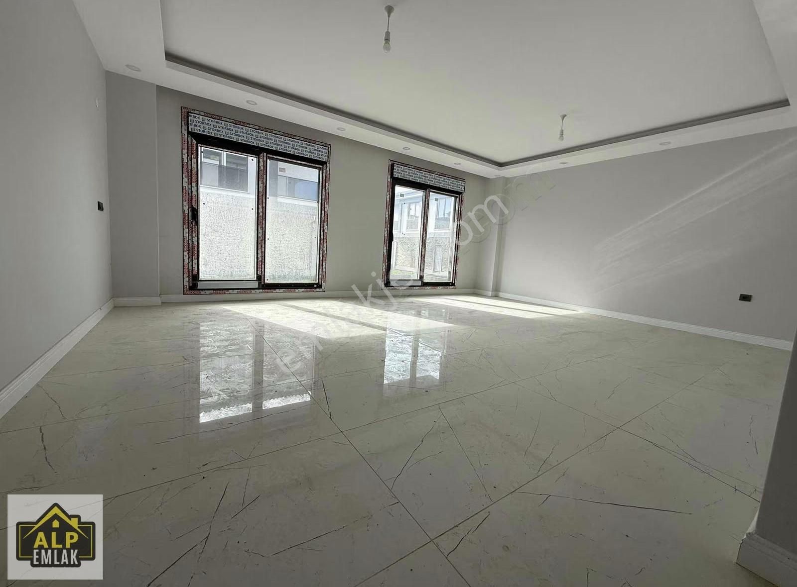 Selimpaşa 400 M2 Arsa İçinde 5+1 Havuzlu Müstakil Villa - Görsel 11