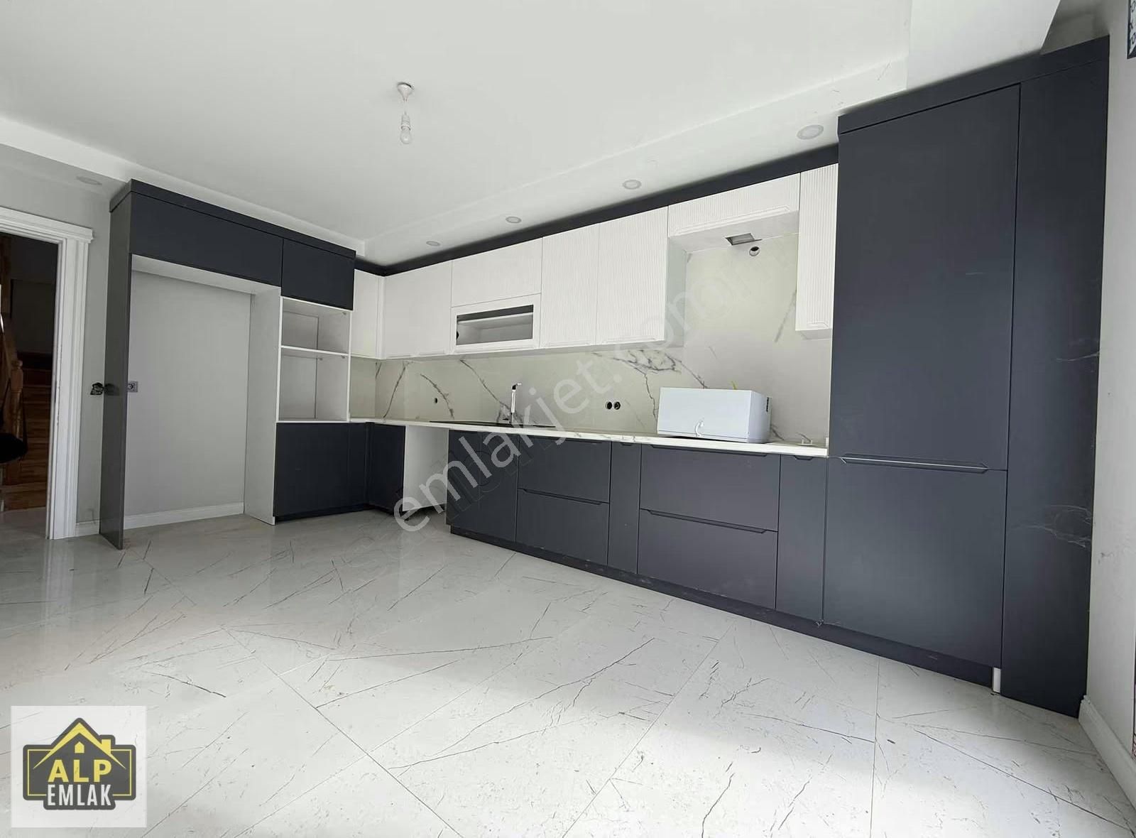 Selimpaşa 400 M2 Arsa İçinde 5+1 Havuzlu Müstakil Villa - Görsel 26