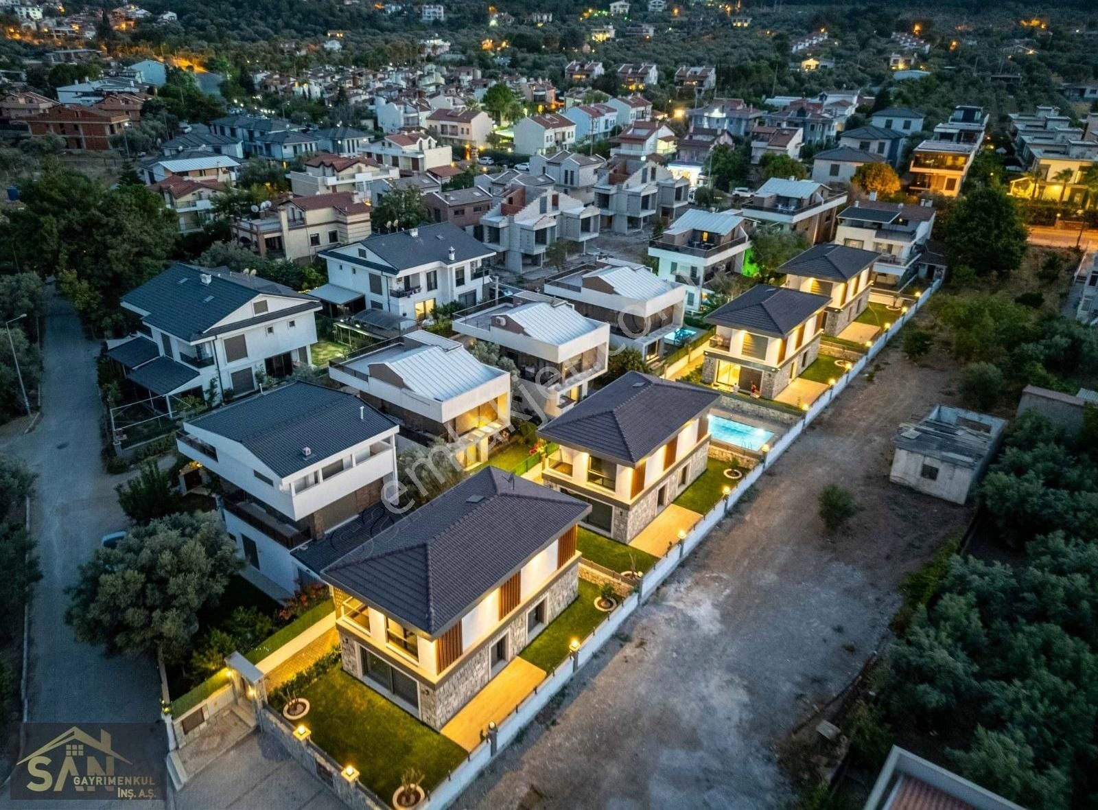 Urla Çeşme Altında Satilik 3+1 Lux Villa - Görsel 13