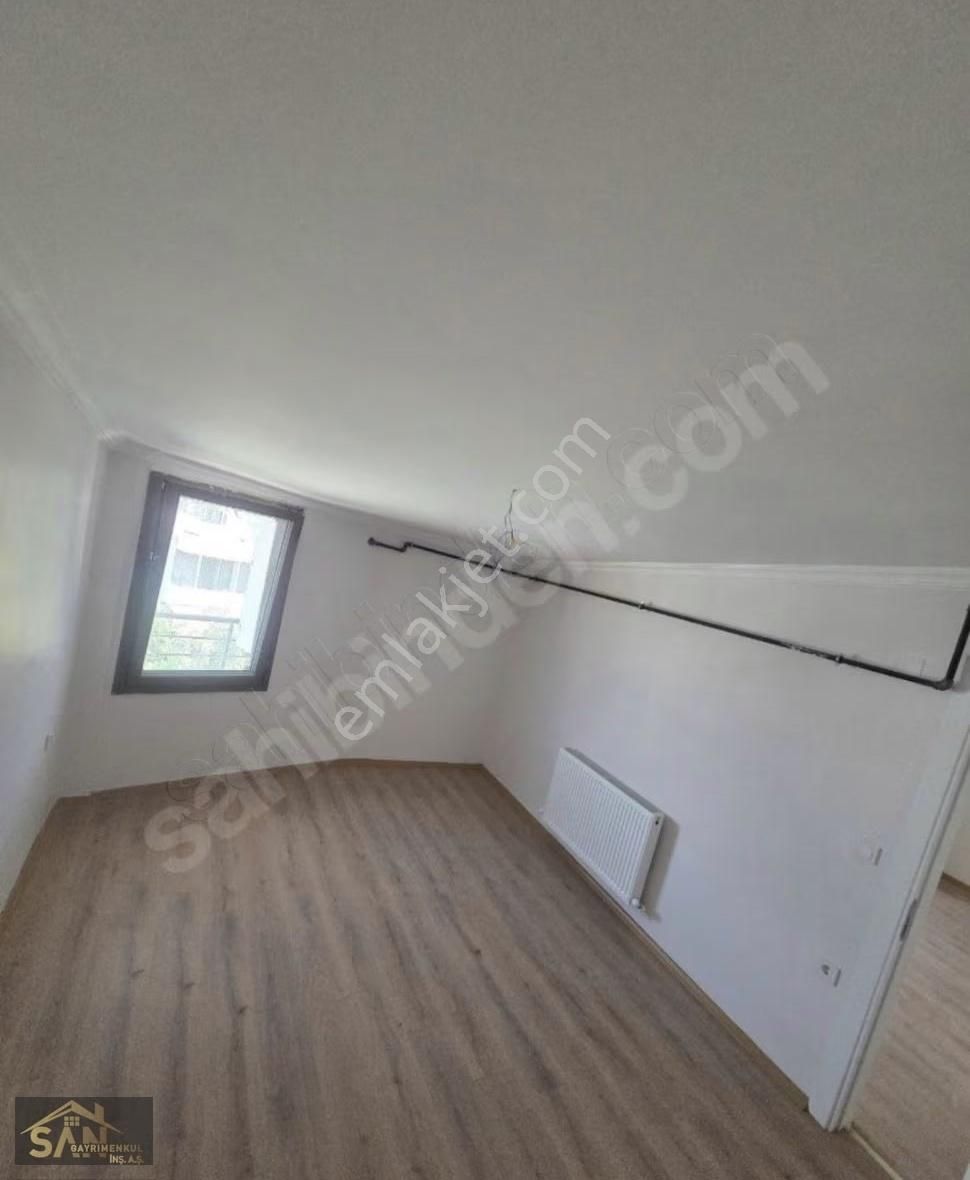 Urla Merkezde Kiralık 1+1 Daire - Görsel 4