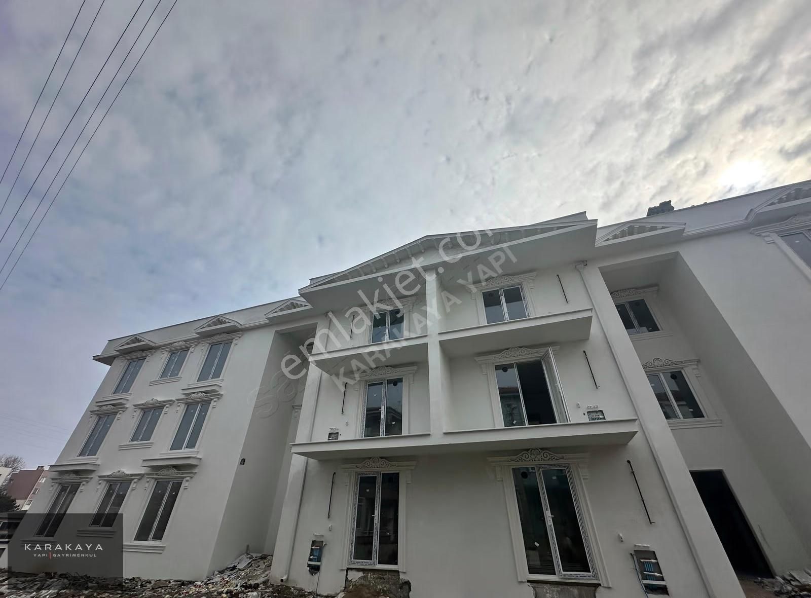 Denize 2. Parsel Sıfır Lüks Butik Sitede Eşyalı 2+1 Bahçeli - Görsel 25