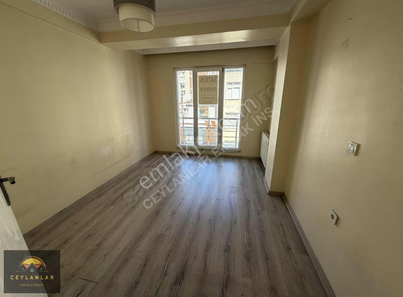 Atatürk Mahallesinde Merkezi Konum 2+1 80 M2