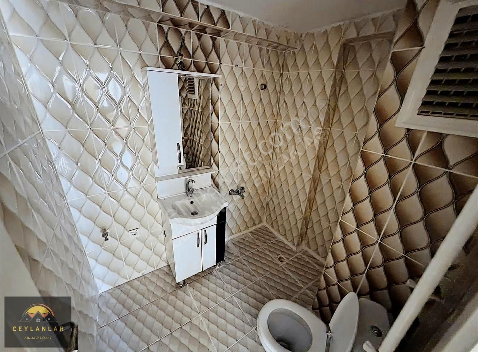 Atatürk Mahallesinde Merkezi Konum 2+1 80 M2 - Görsel 2