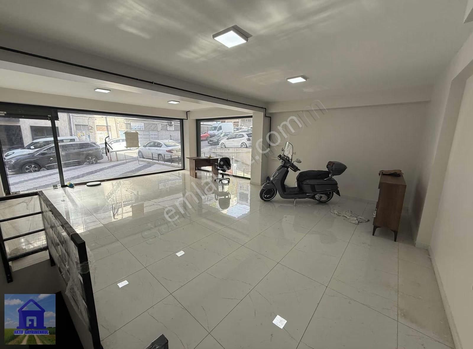 Hürriyet Mahallesinde 110 M2 Depolu Kiralık Sıfır Dükkan - Görsel 4