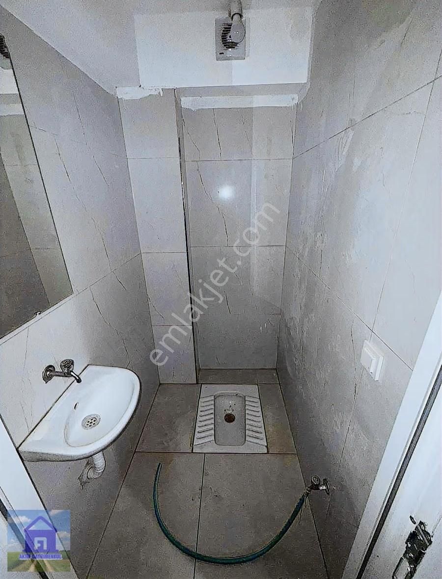 Hürriyet Mahallesinde 110 M2 Depolu Kiralık Sıfır Dükkan - Görsel 12