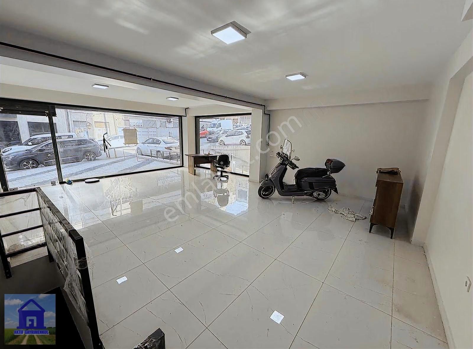 Hürriyet Mahallesinde 110 M2 Depolu Kiralık Sıfır Dükkan - Görsel 9