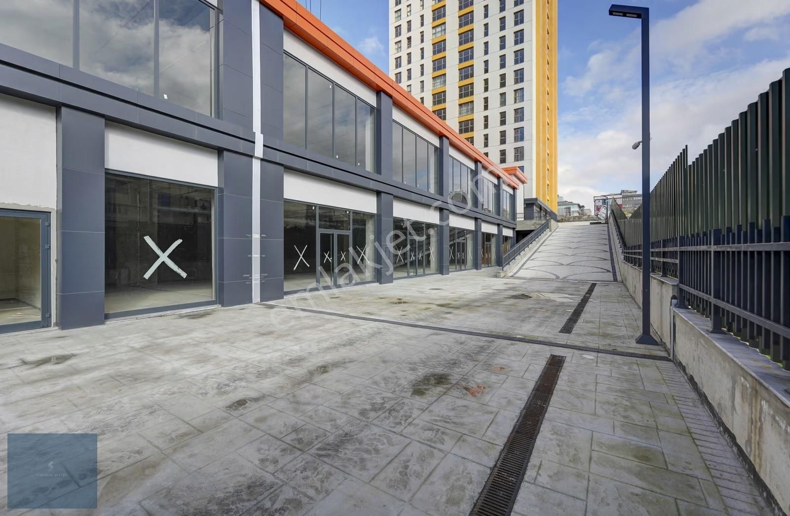 Basınekspres'e Cepheli Prestijli Projede 10.030m² Ticari Alan - Görsel 18