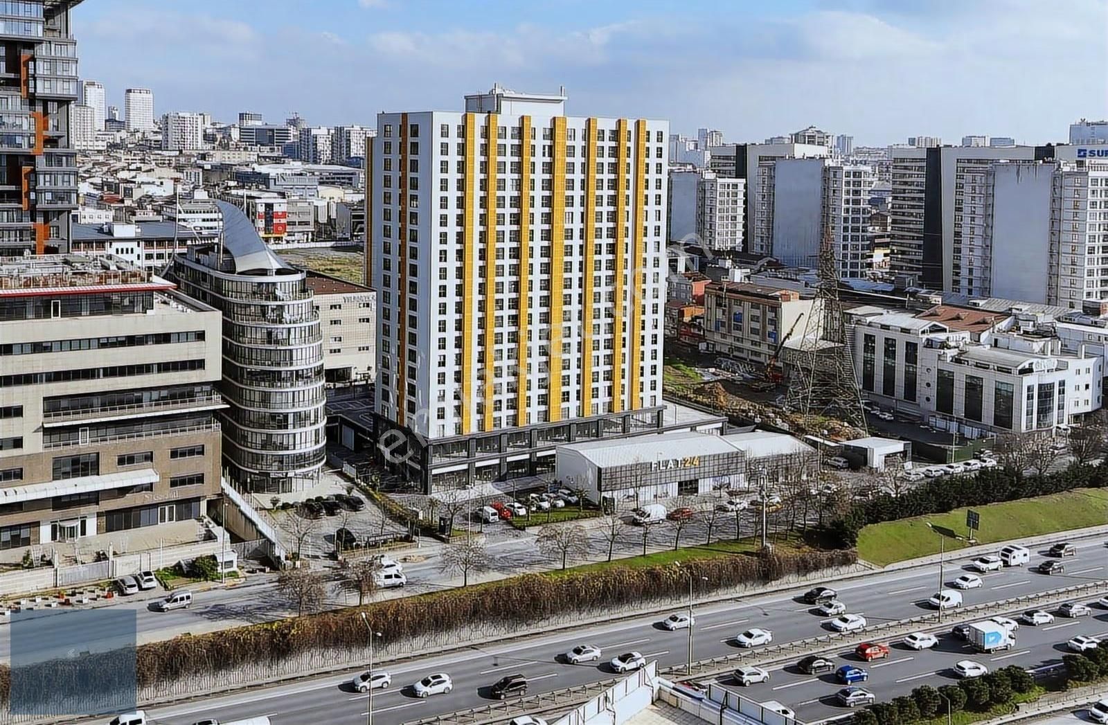Basıneksprese Geniş Cephe Prestijli Projede 4.770m² Ticari Alan - Görsel 11