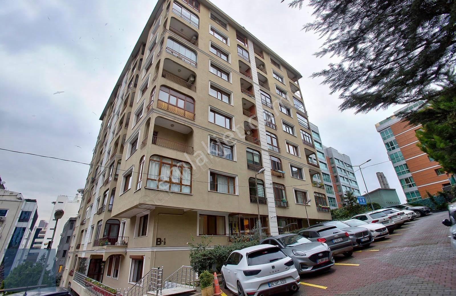 Nişantaşı Doğu Sitesinde Otoparklı Teraslı Kiralık Çatı Dubleks - Görsel 10