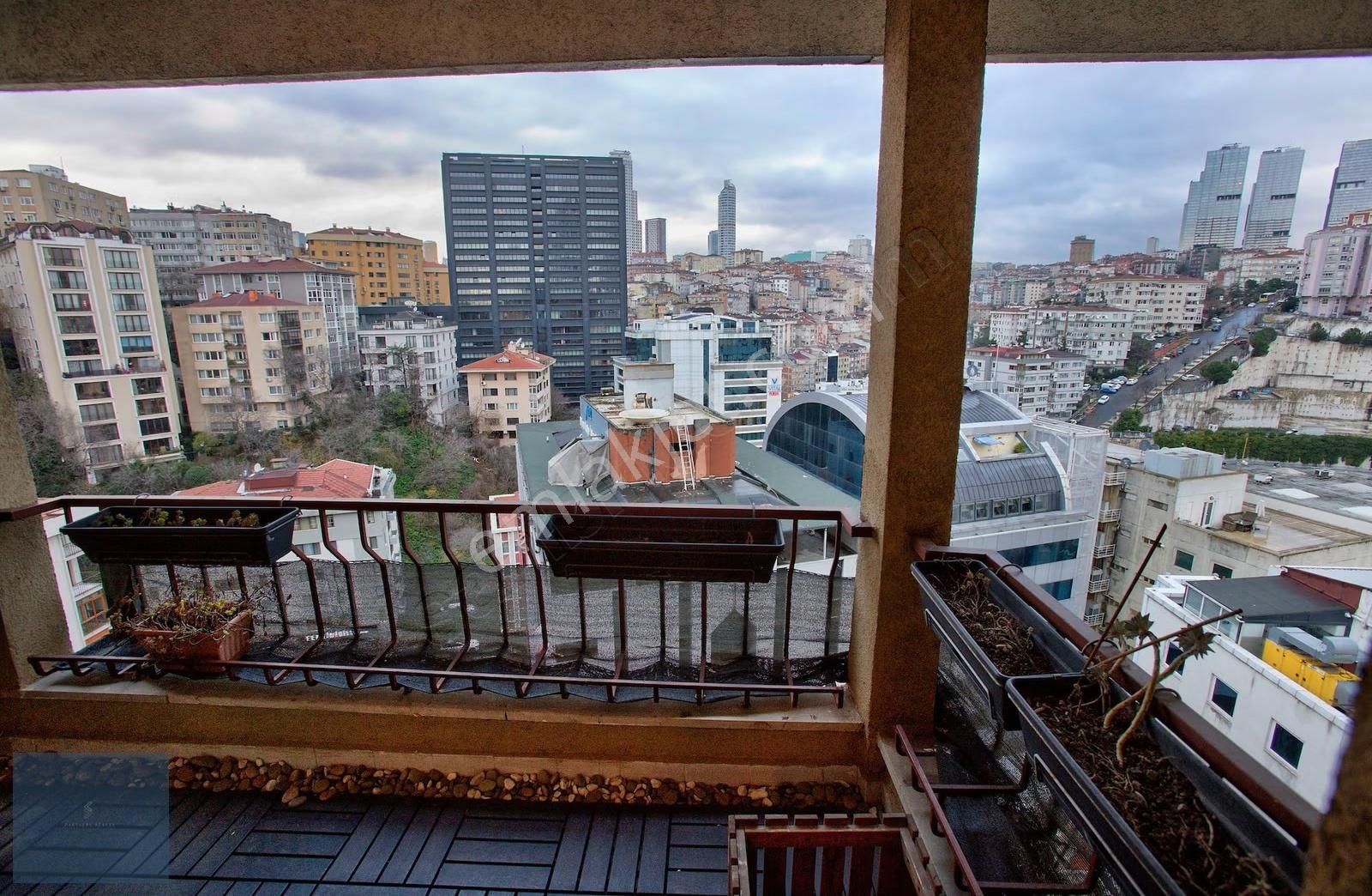 Nişantaşı Doğu Sitesinde Otoparklı Teraslı Kiralık Çatı Dubleks - Görsel 29