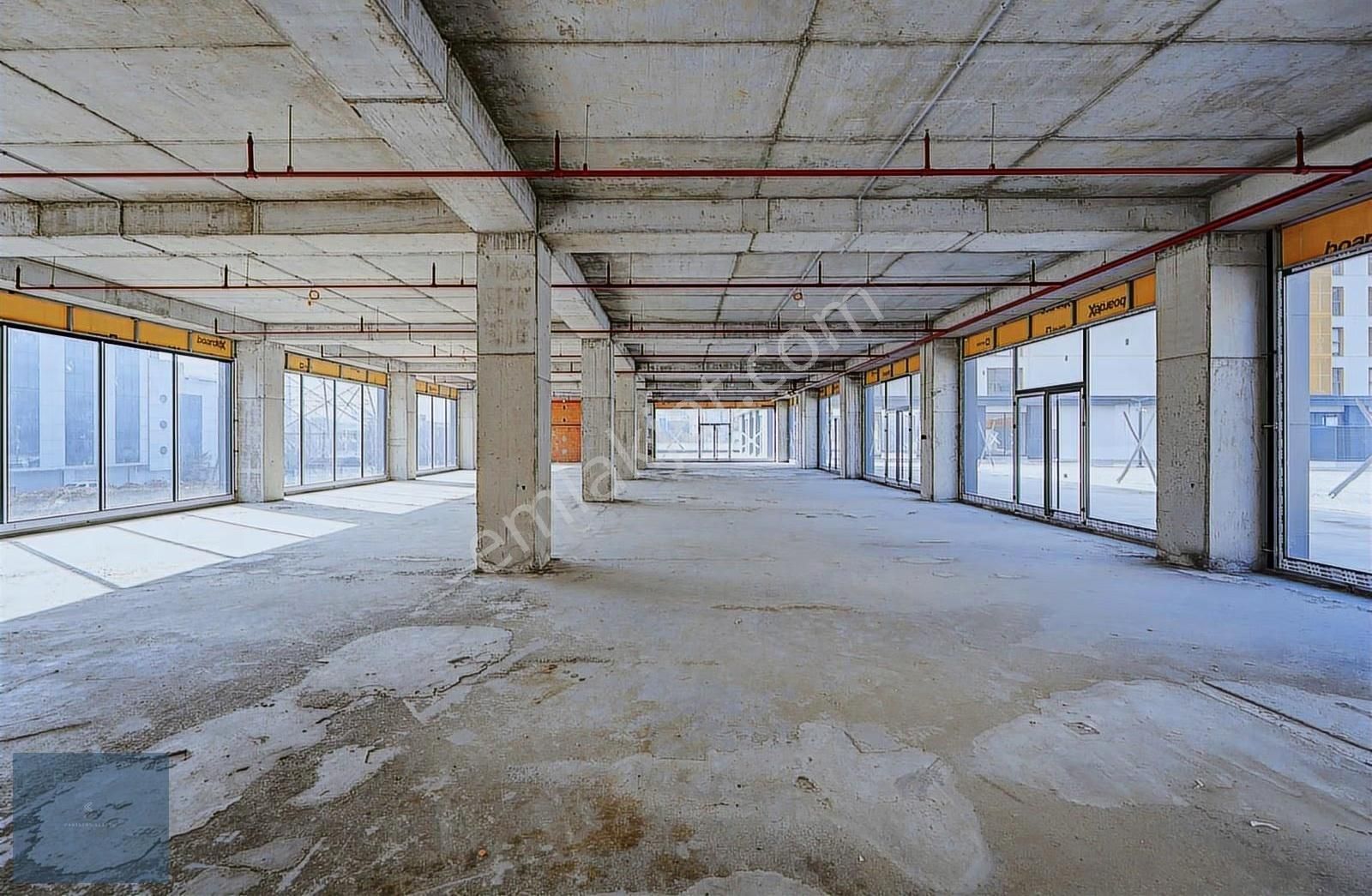Basıneksprese Cepheli Tabela Değeri Yüksek 5260 M² Ticari Alan - Görsel 19