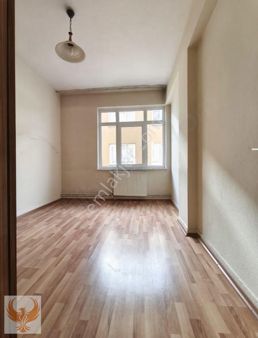 Anka'dan Fevziçakmakta Bakımlı Kiralık 3+1 Daire - Görsel 18