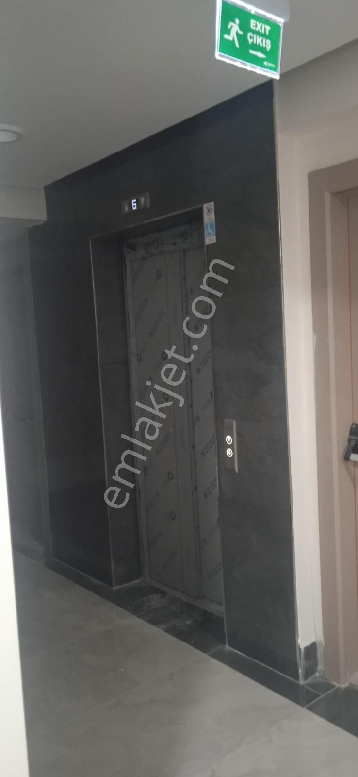 Ümraniyeistiklal Mahallesinde 3+1 Eşyalı Şık Lüx Daire ---metroya Çok Yakın--- - Görsel 26