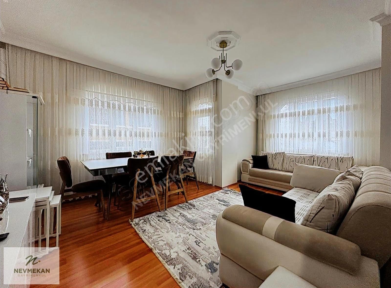 Nevmekan'dan Metro Ve Meydana Yakın Masrafsız 2+1 Satılık Daire