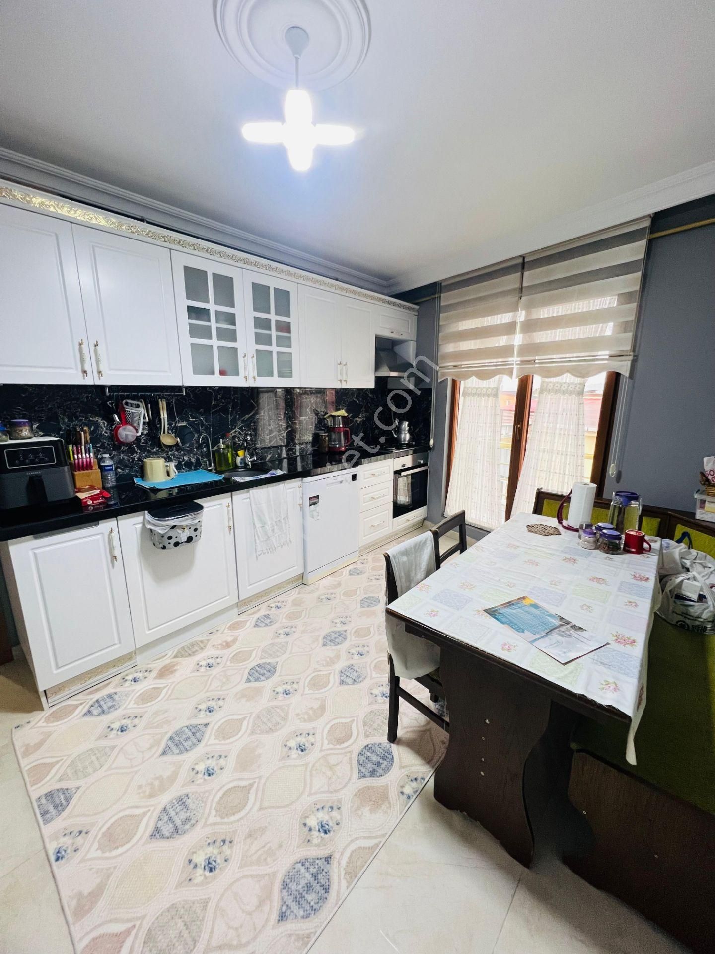 İstanbul Sancaktepe Yunusemre Mah. Satılık 3+3 Üst Dübleks 220 M2 - Görsel 17