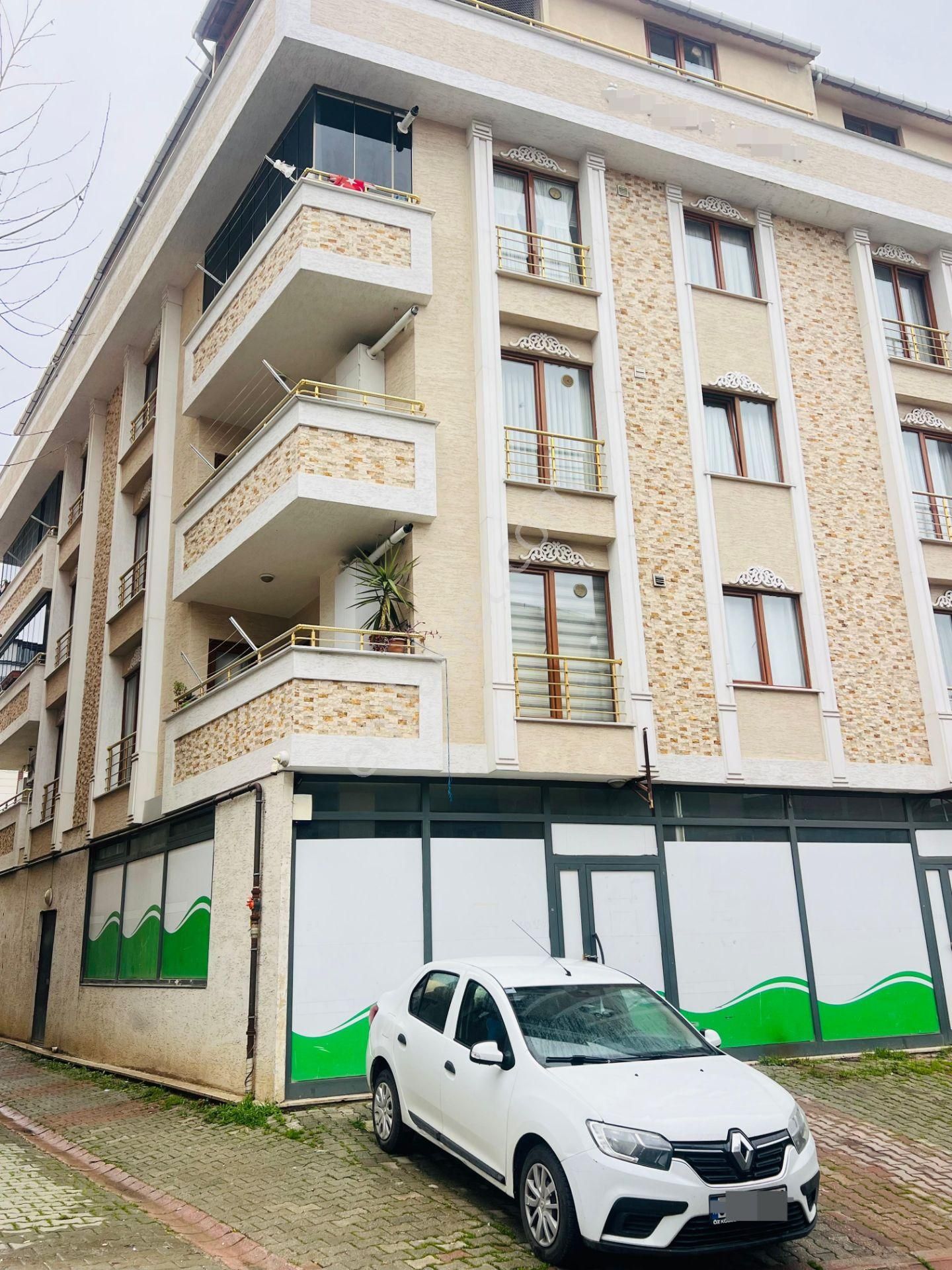 İstanbul Sancaktepe Yunusemre Mah. Satılık 3+3 Üst Dübleks 220 M2