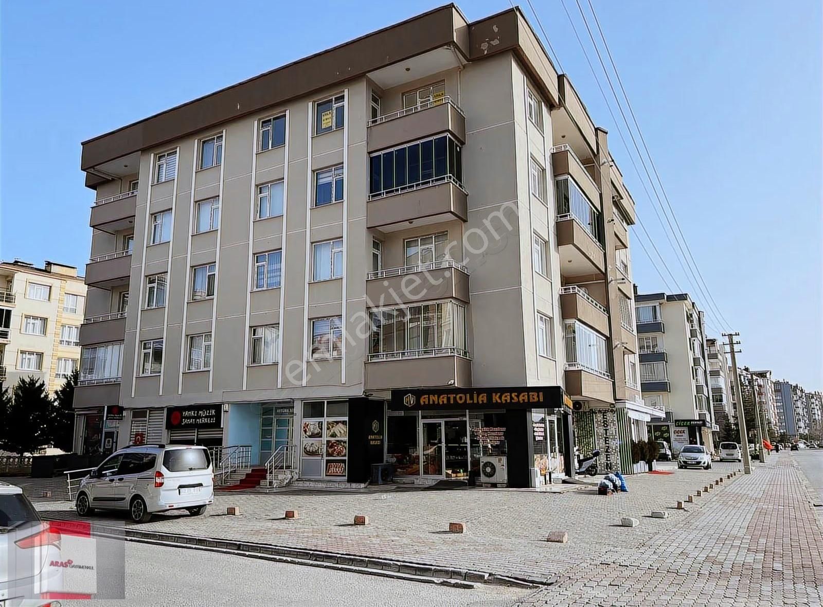 Yazır Mah. Ecdat Parkı Yanı 3+1 Yeni Bakımı Yapılmış Kiralık