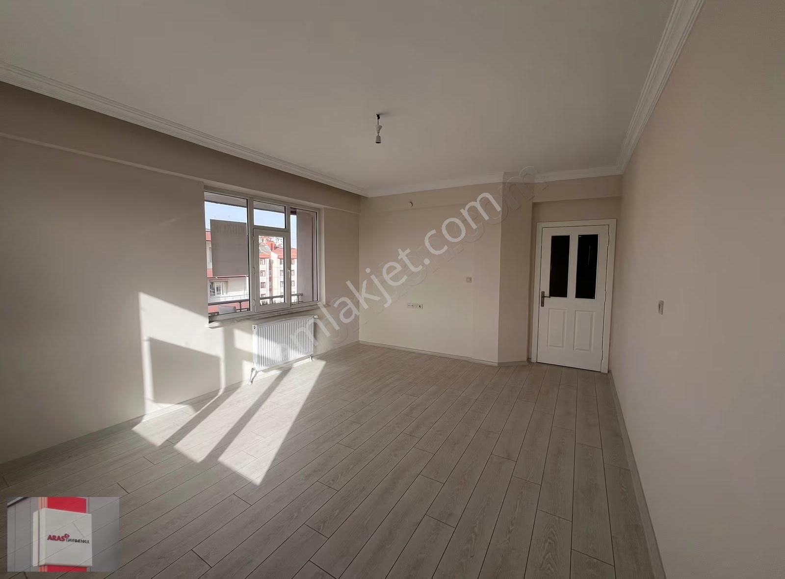 Yazır Mah. Ecdat Parkı Yanı 3+1 Yeni Bakımı Yapılmış Kiralık - Görsel 5