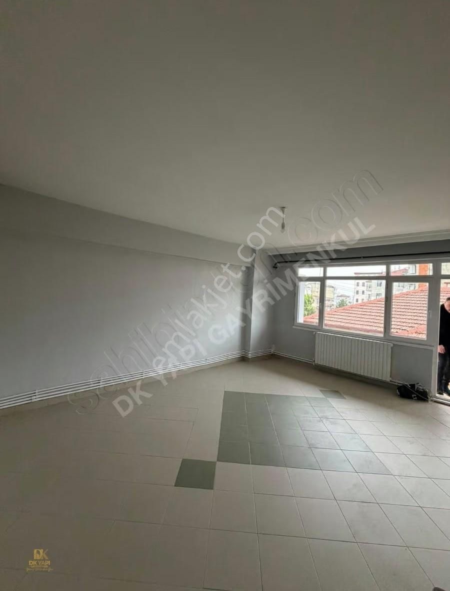 Merkezde Kiralık 3+1 Daire: Eski Reji Sokağı Yakını, 125m² - Görsel 4