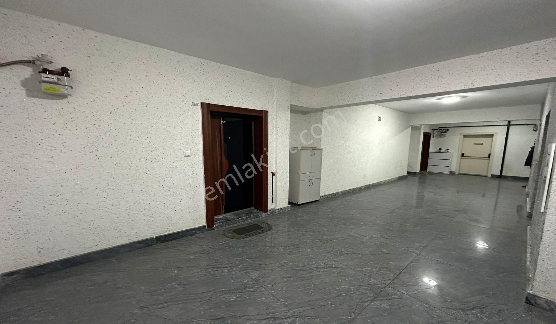 Ufuktepede 2+1 Site İçerisinde Teras Balkonlu Altı Daire - Görsel 25