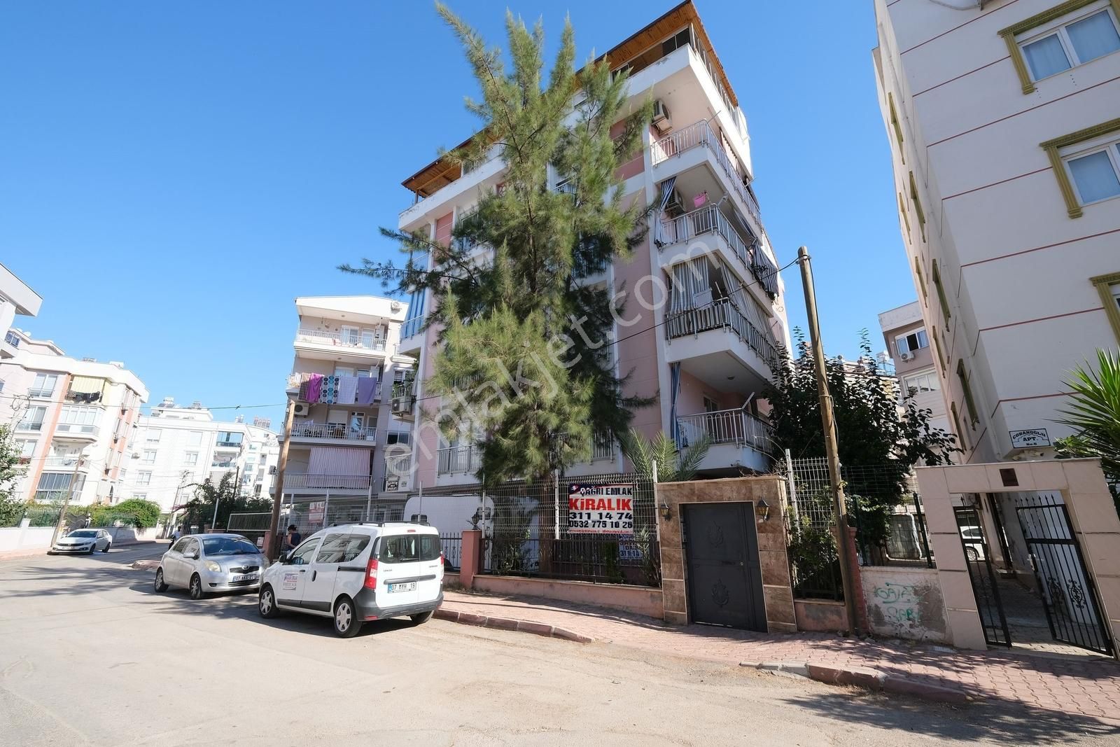 Çağrı Emlak'tan Kızılarık Mah. Bakımlı 2+1 Yüksek Giriş Daire