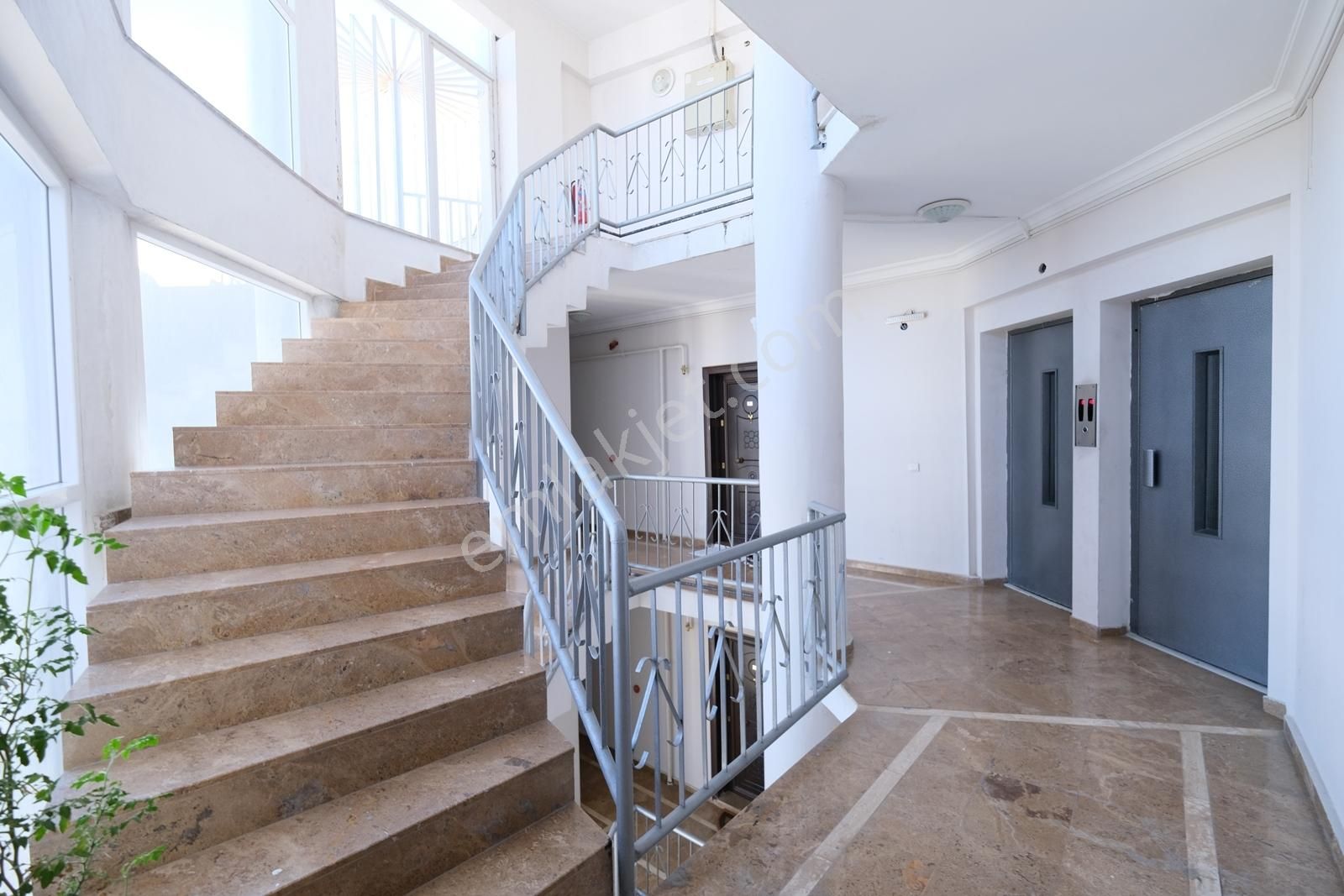 Çağrı Emlak'tan Florya Sitesinde Bakımlı 2+1 Daire - Görsel 21