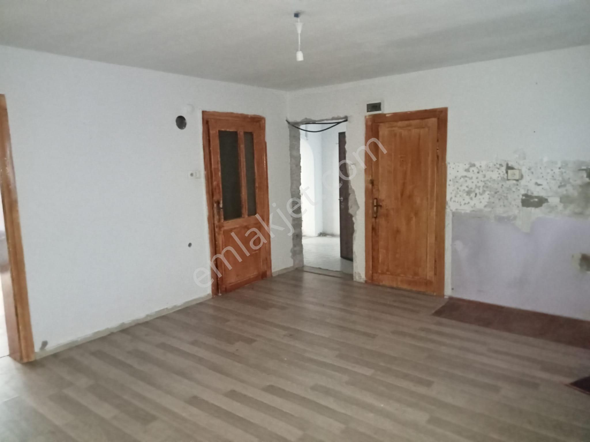 Trabzon İnönü'de 3+1 Satılık Fırsat Bodrum Kat Daire - Görsel 14