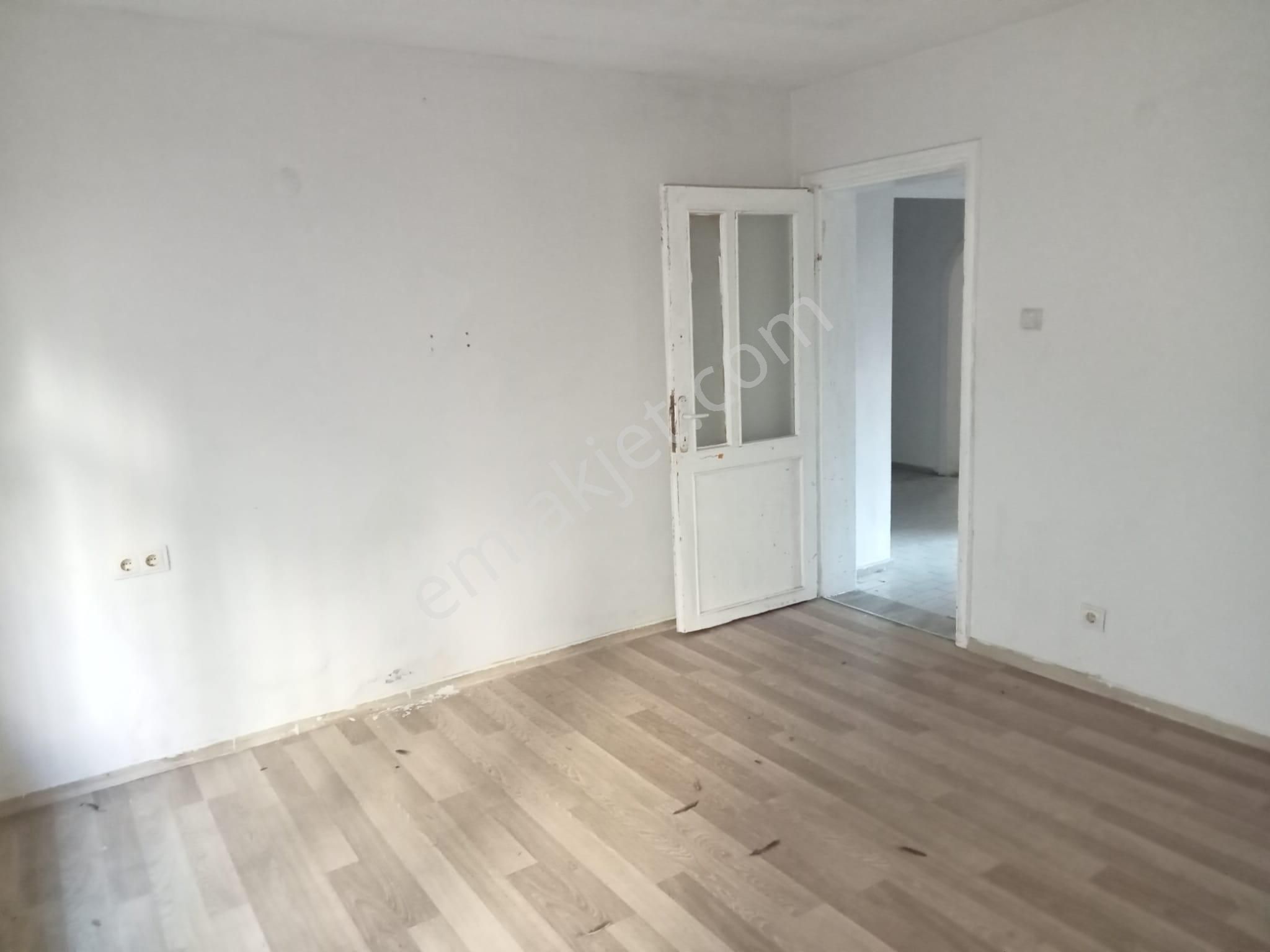 Trabzon İnönü'de 3+1 Satılık Fırsat Bodrum Kat Daire - Görsel 15