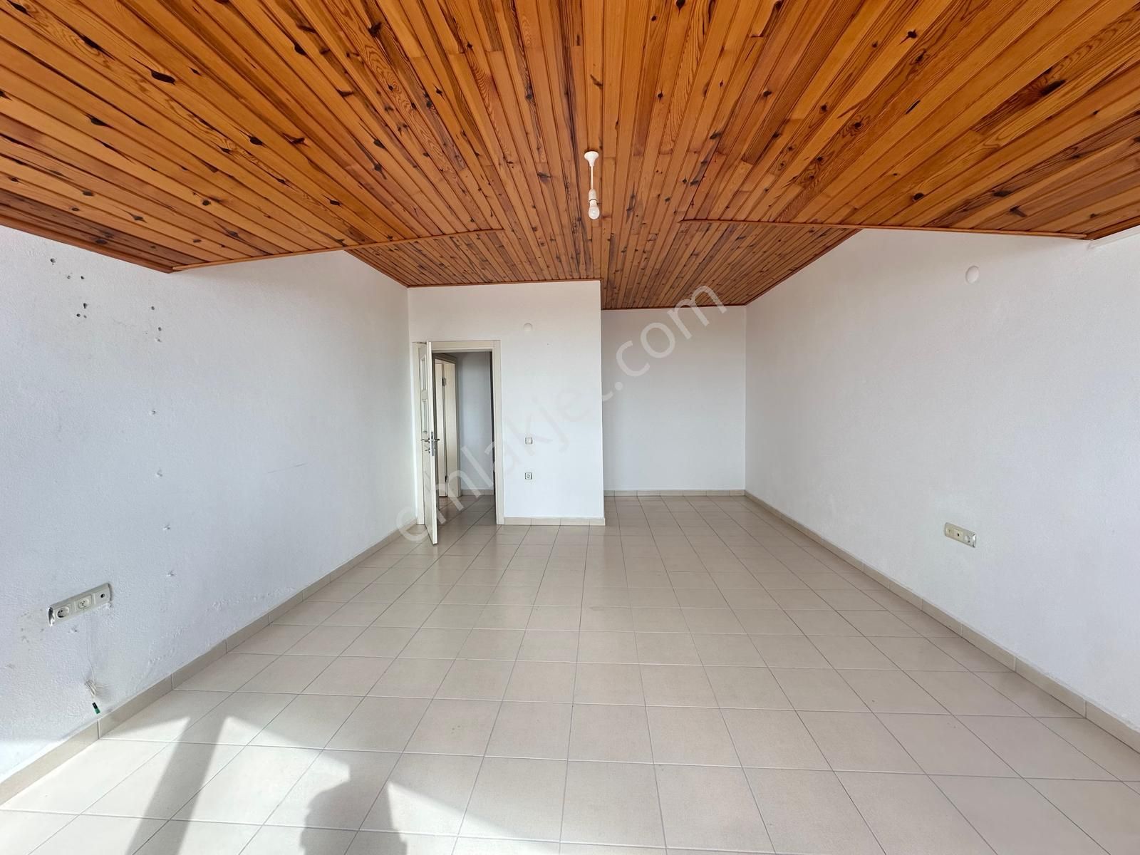 Alanya Oba Bölge Hastanesine Yakın Kiralık 3+1 Ayrı Mutfak Daire - Görsel 4