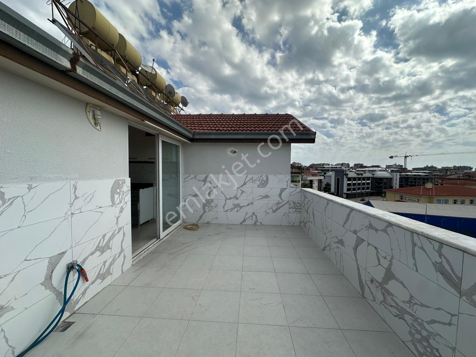 Alanya Oba Bölge Hastanesine Yakın Kiralık 3+1 Ayrı Mutfak Daire - Görsel 24