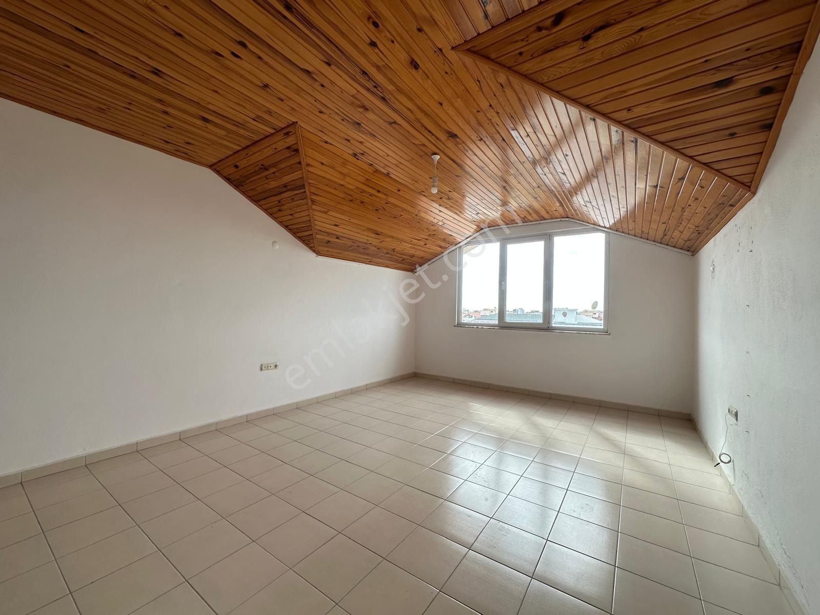 Alanya Oba Bölge Hastanesine Yakın Kiralık 3+1 Ayrı Mutfak Daire - Görsel 2