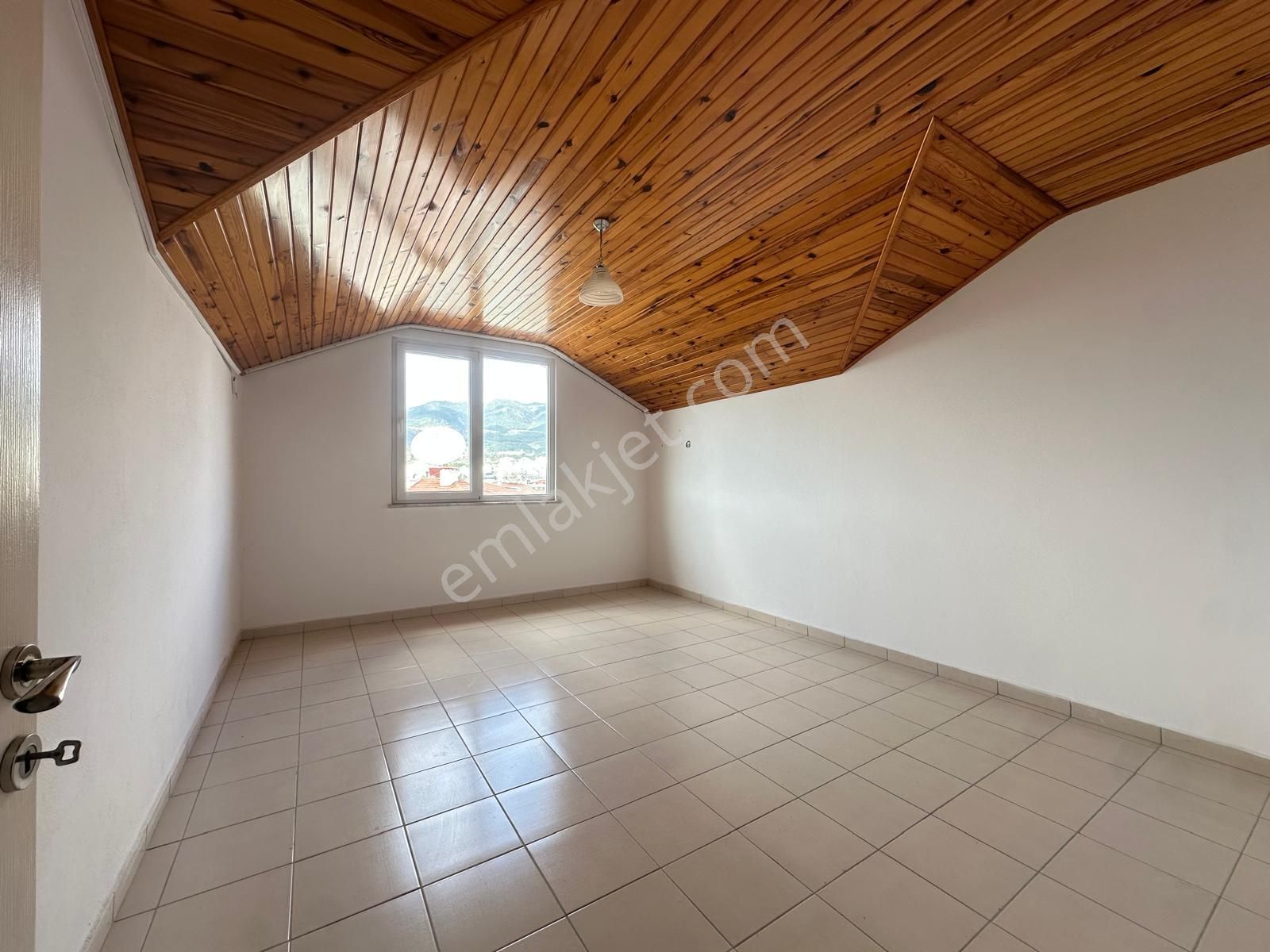 Alanya Oba Bölge Hastanesine Yakın Kiralık 3+1 Ayrı Mutfak Daire - Görsel 22