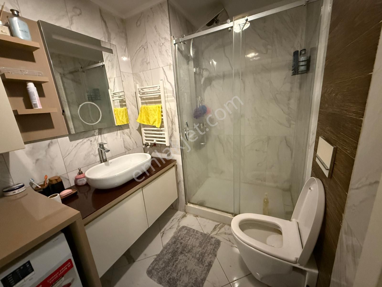 Akçadağ Gayrimenkul'den Tuzla Modern Sit Ara Kat Eşyalı 1+1 Boş - Görsel 4