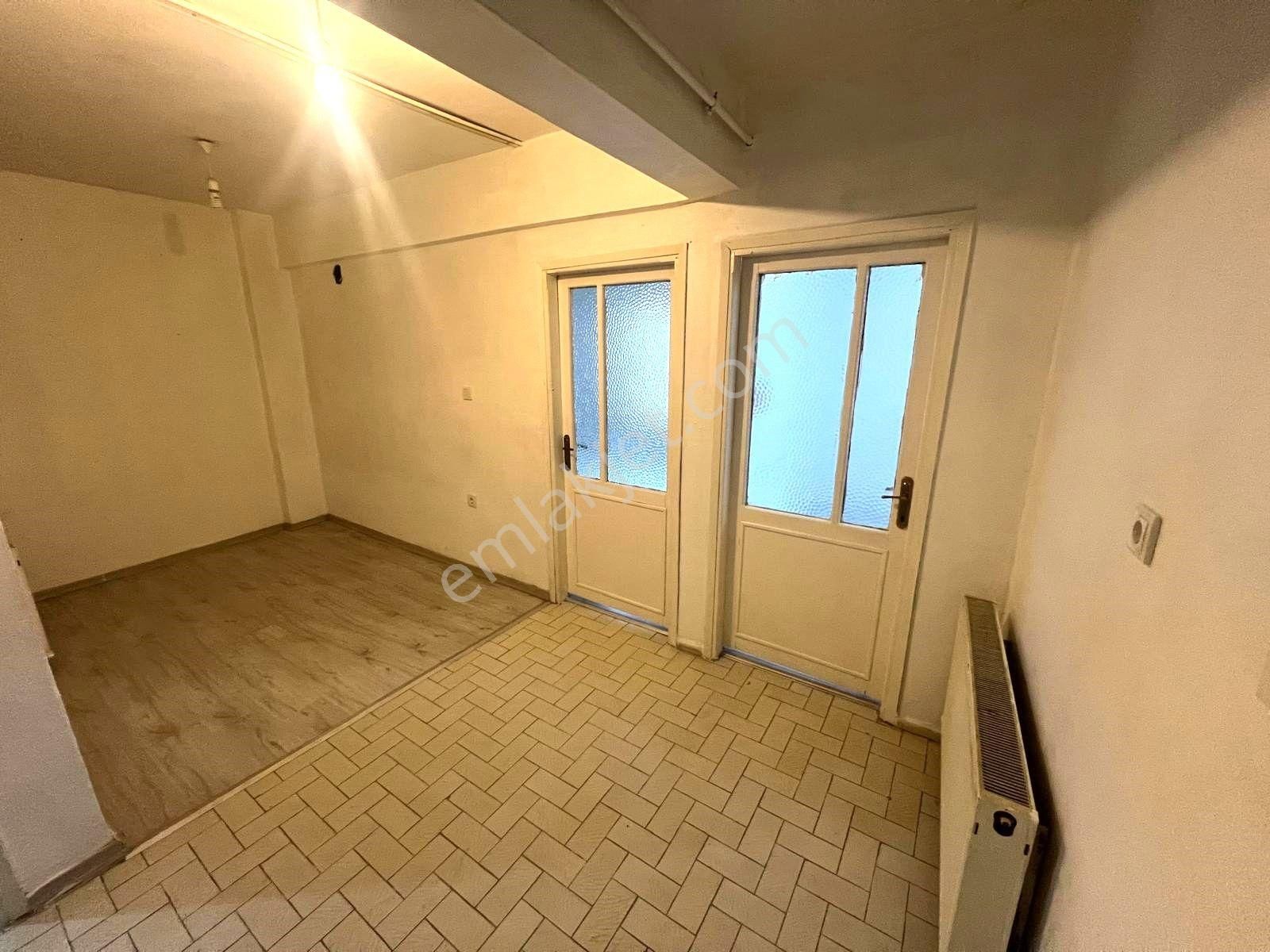 Seba'dan Kemalpaşa Mh 1+1 75m2 Doğalgaz Kombi Kiralık Arakat Daire - Görsel 32