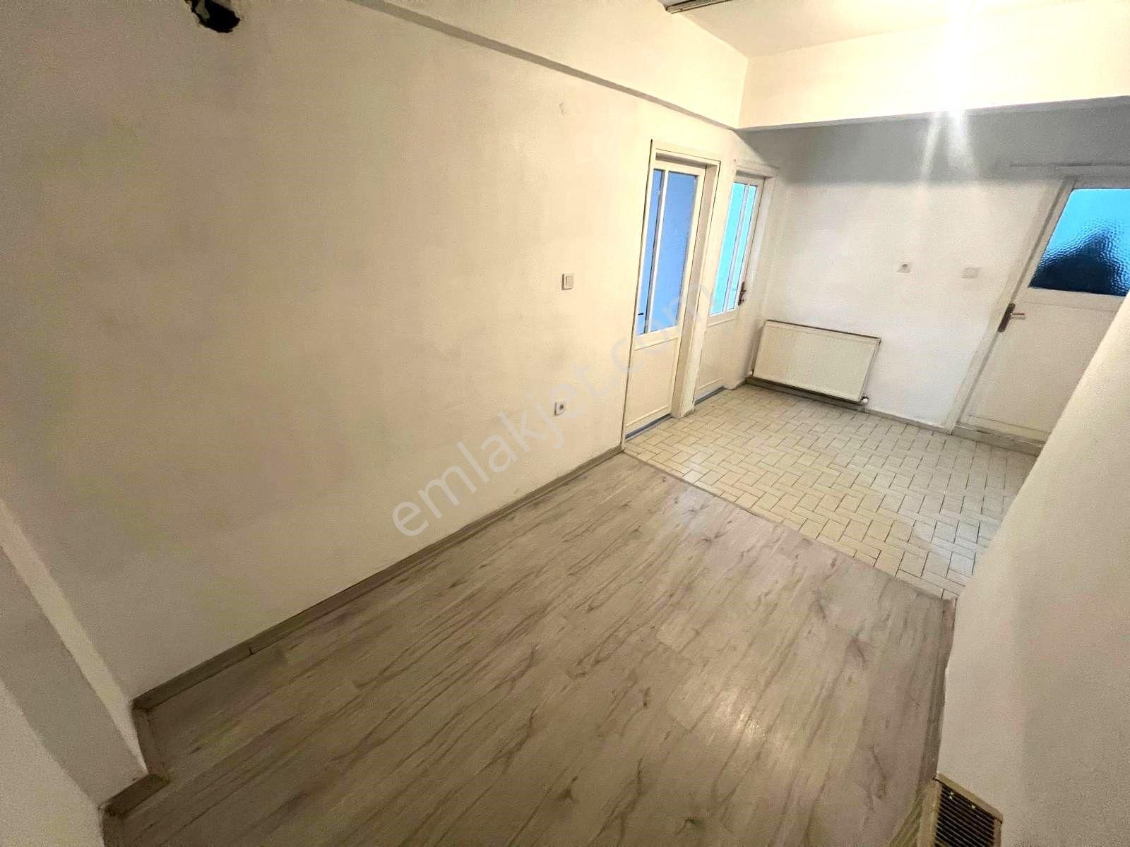 Seba'dan Kemalpaşa Mh 1+1 75m2 Doğalgaz Kombi Kiralık Arakat Daire - Görsel 29