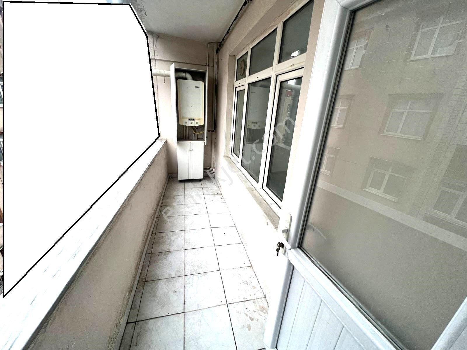 Seba'dan Kemalpaşa Mh 1+1 75m2 Doğalgaz Kombi Kiralık Arakat Daire - Görsel 7