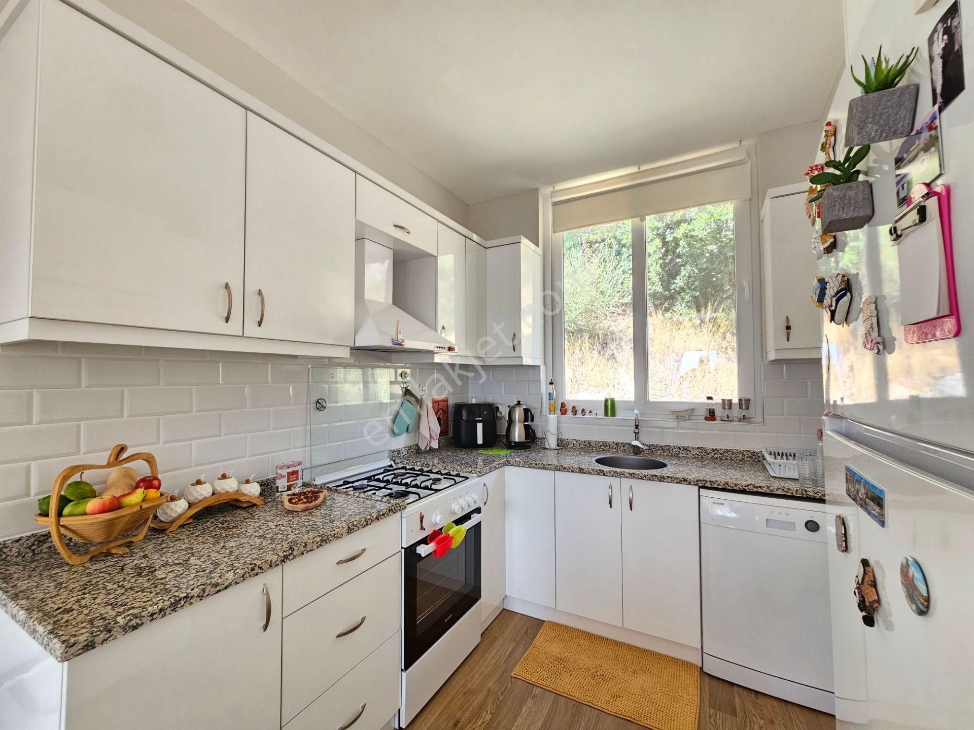 Goldhouse Dan Satılık Lüks Tasarımlı 2+1 Deniz Manzaralı Daire - Görsel 8