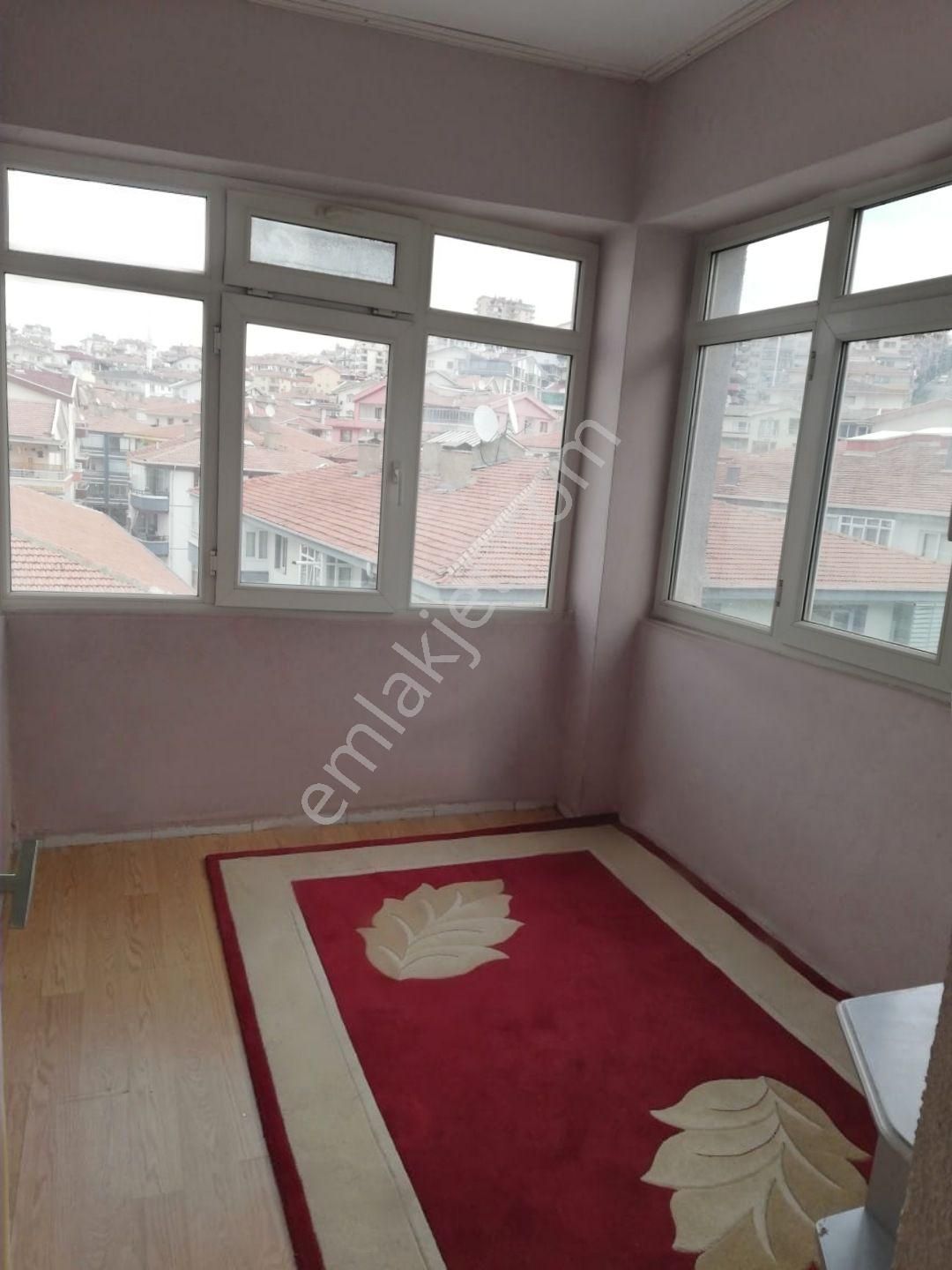 General Zeki Doğanda Cadde Üzeri 5+1 Dubleks - Görsel 8