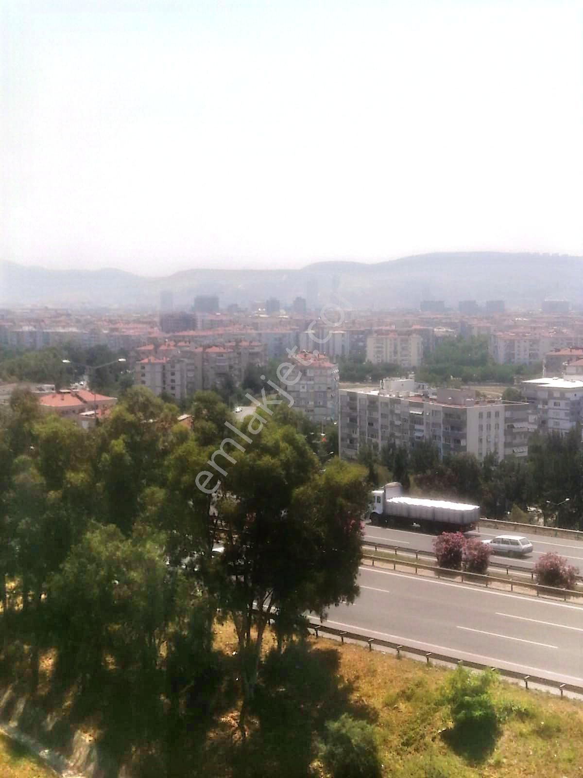 Bornova Atatürk Mah. 3+1 Manzaralı 4cephe Satılık Daire - Görsel 4