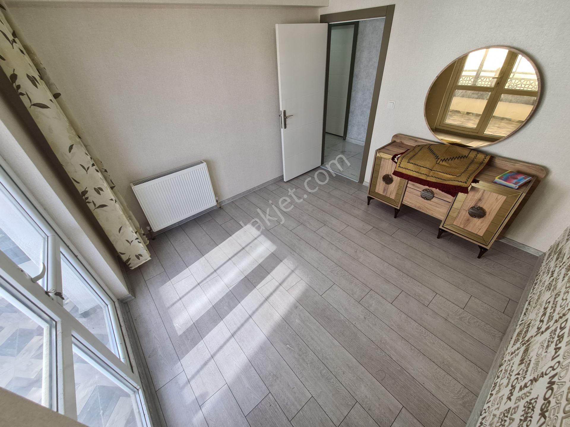 Murat Çobanoğlu Cd. Paraleli Hiç Oturulmamış Full Yapılı 3+1 - Görsel 26