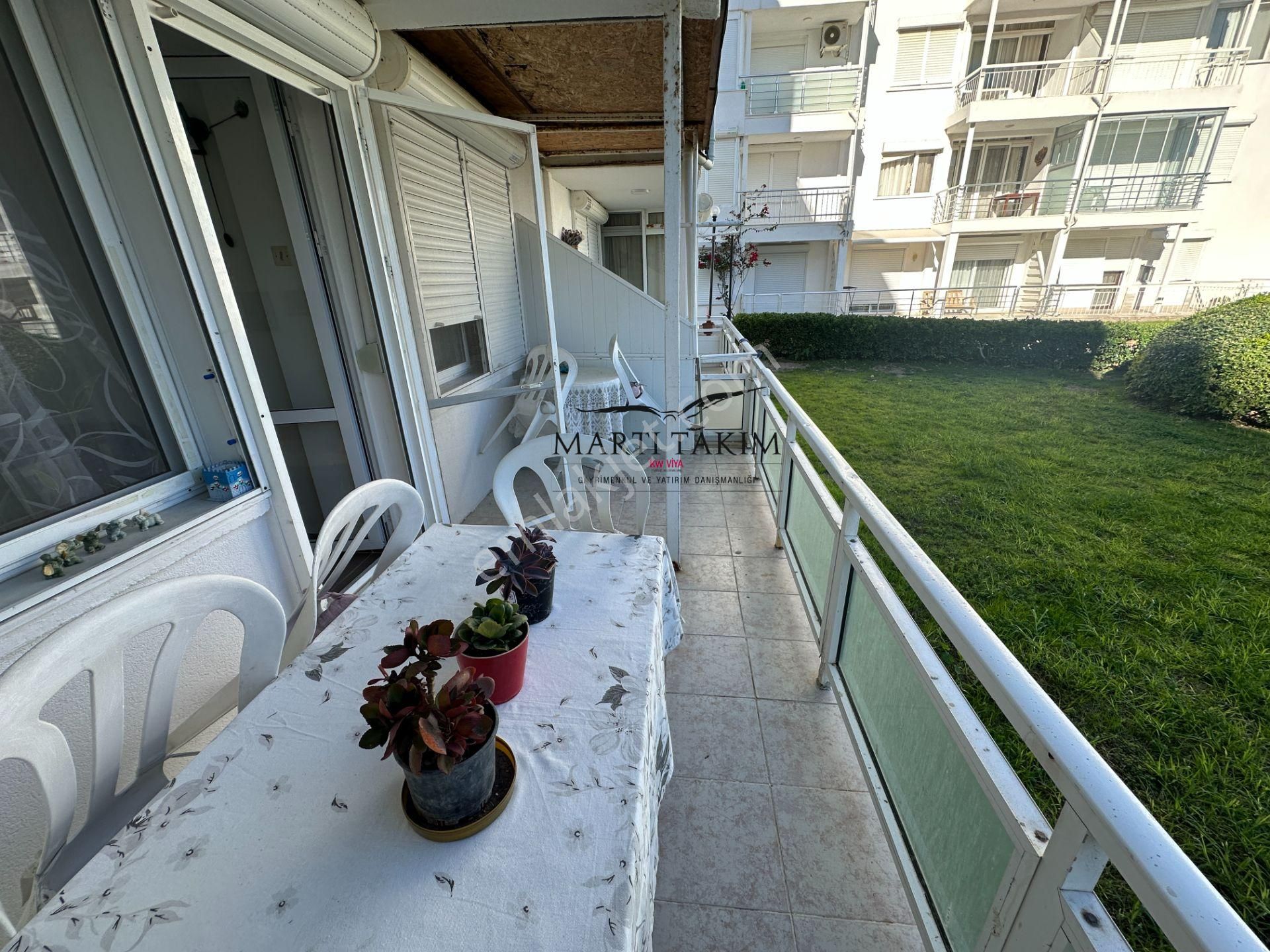 Çeşme Deniz 1 Tatil Sitesi Boyalık'ta Deniz Manzaralı 1+1 Satılıka - Görsel 2