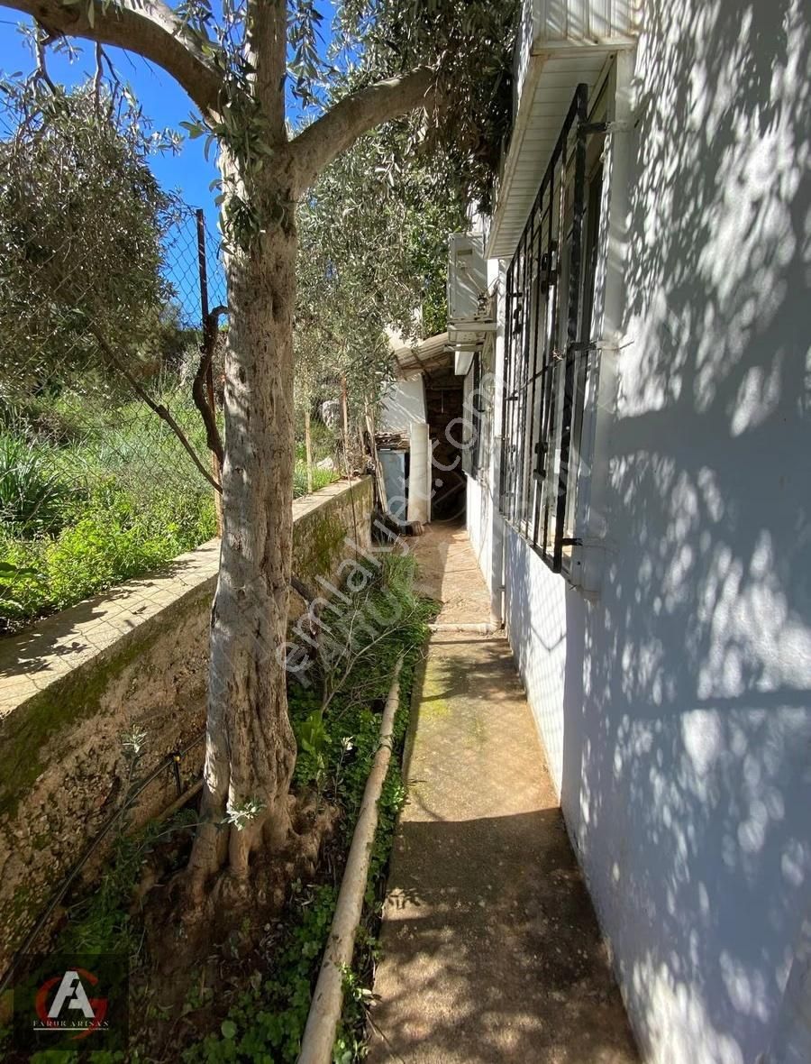 Faruk Arısan'dan Karşıyaka Mah. Eşyalı 3+1 Kiralık Daire