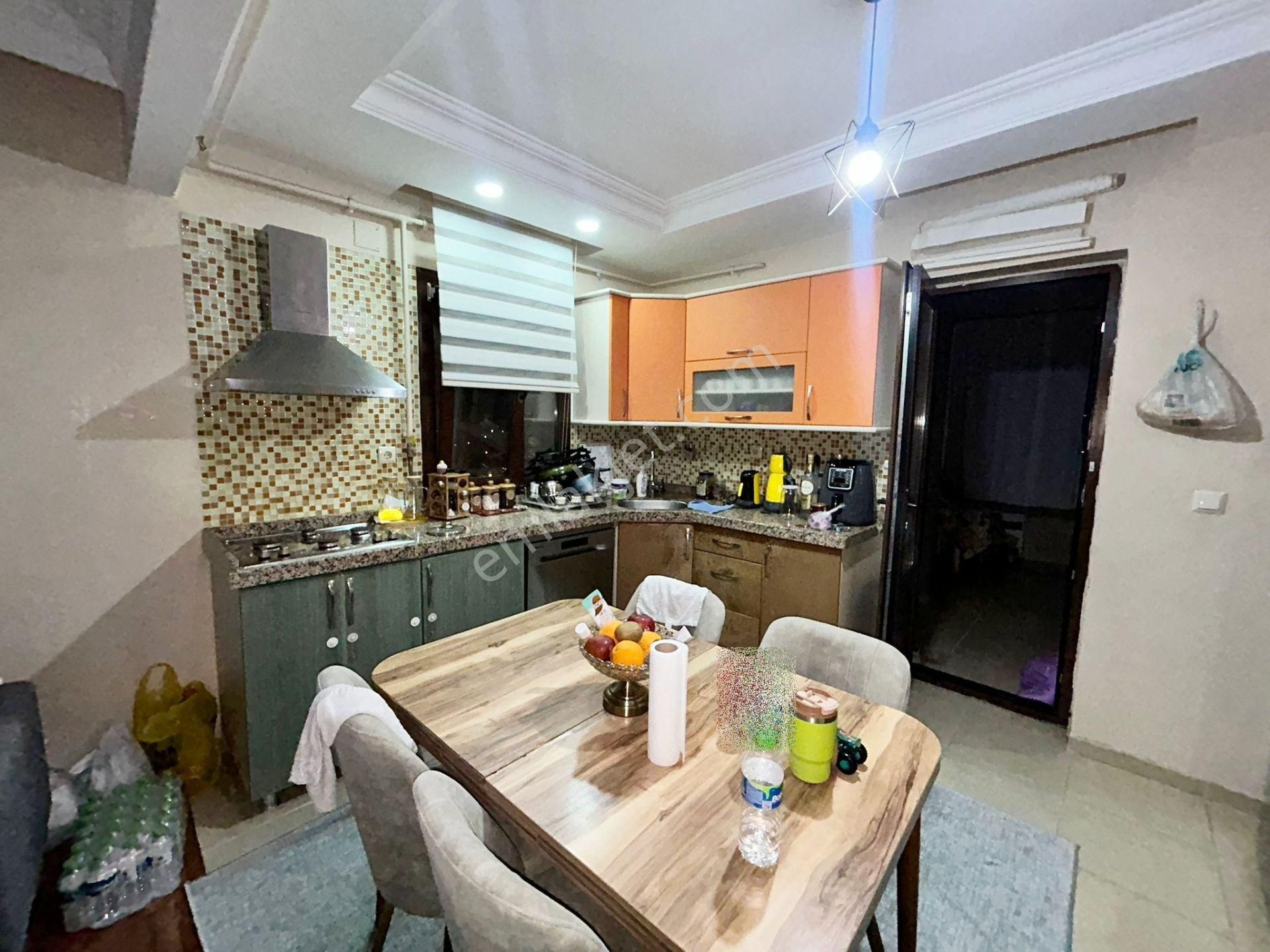 Adana Çukurova Huzurevleri 80.yıl Bulvarında 9 Katlının 8.katı Güney Batı Kuzey Cepheli Cazip