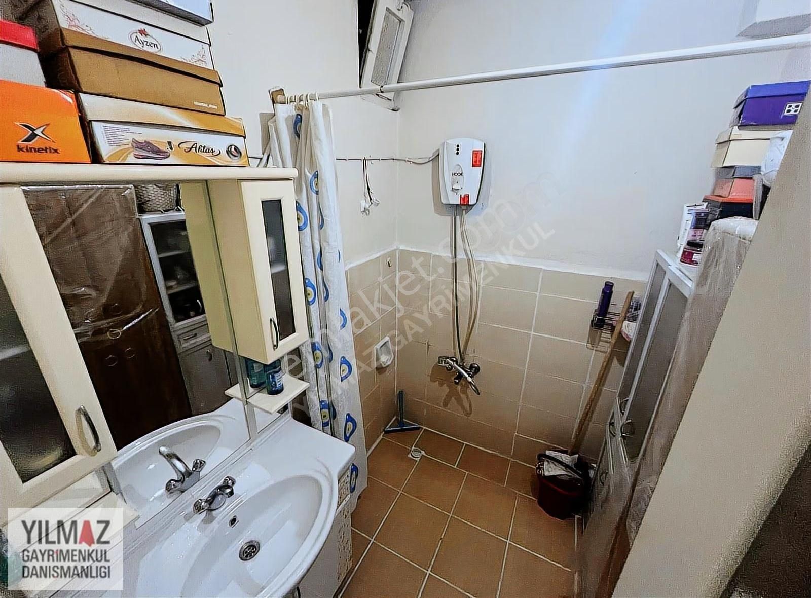 Yılmazdan Hürriyette 2+1 75 M2 Satılık Giriş Kat - Görsel 10