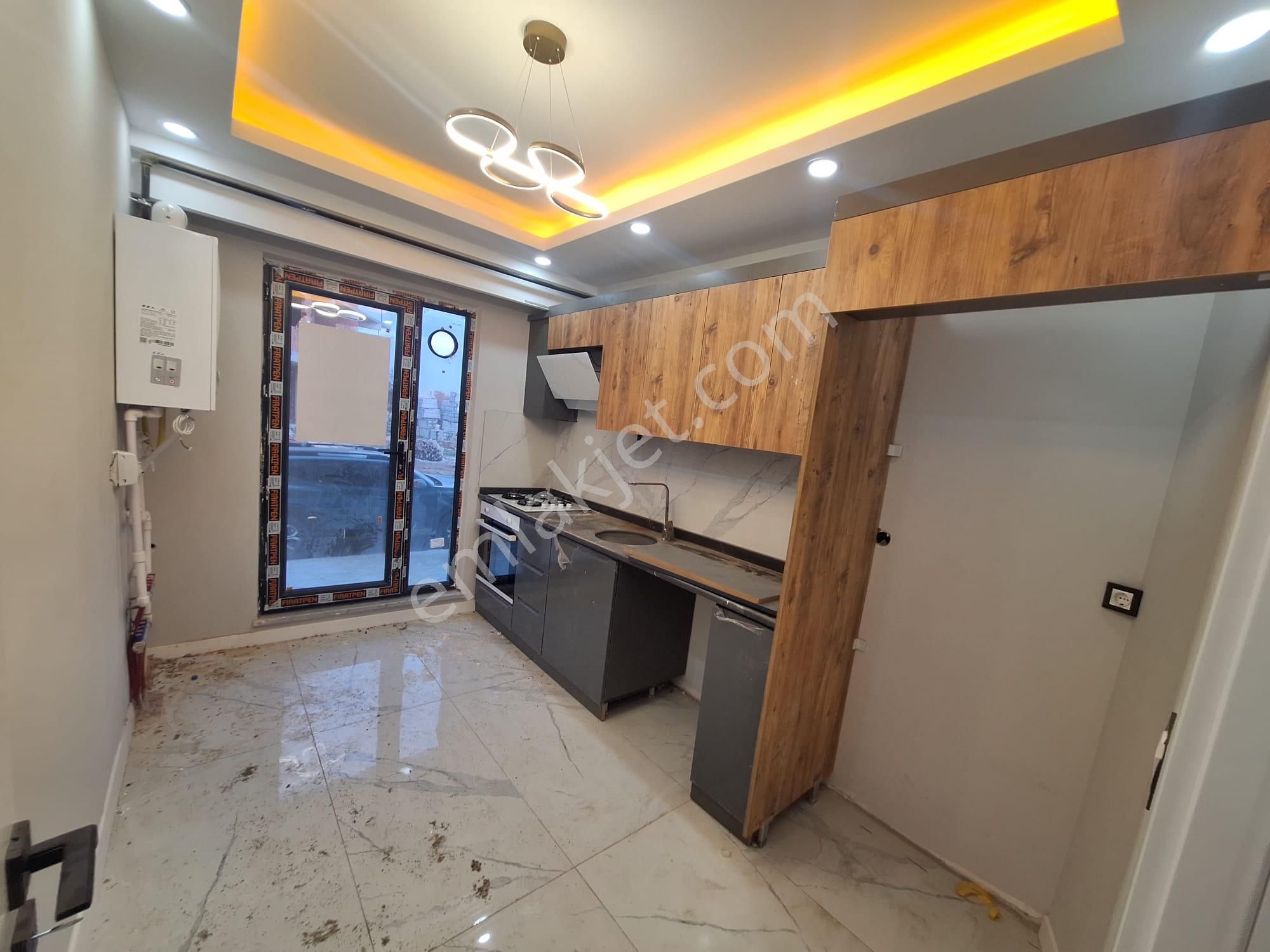 **eryıldız Gayrimenkul'den**gültepe Mah.iskanlı 2+1 Y.giriş Ön Cephe - Görsel 11